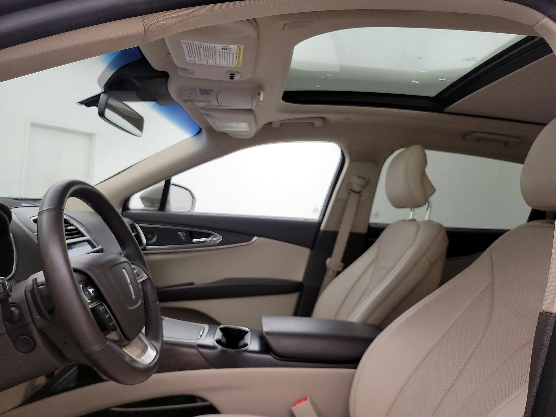 Thumbnail: 2019 Lincoln Nautilus - 20
