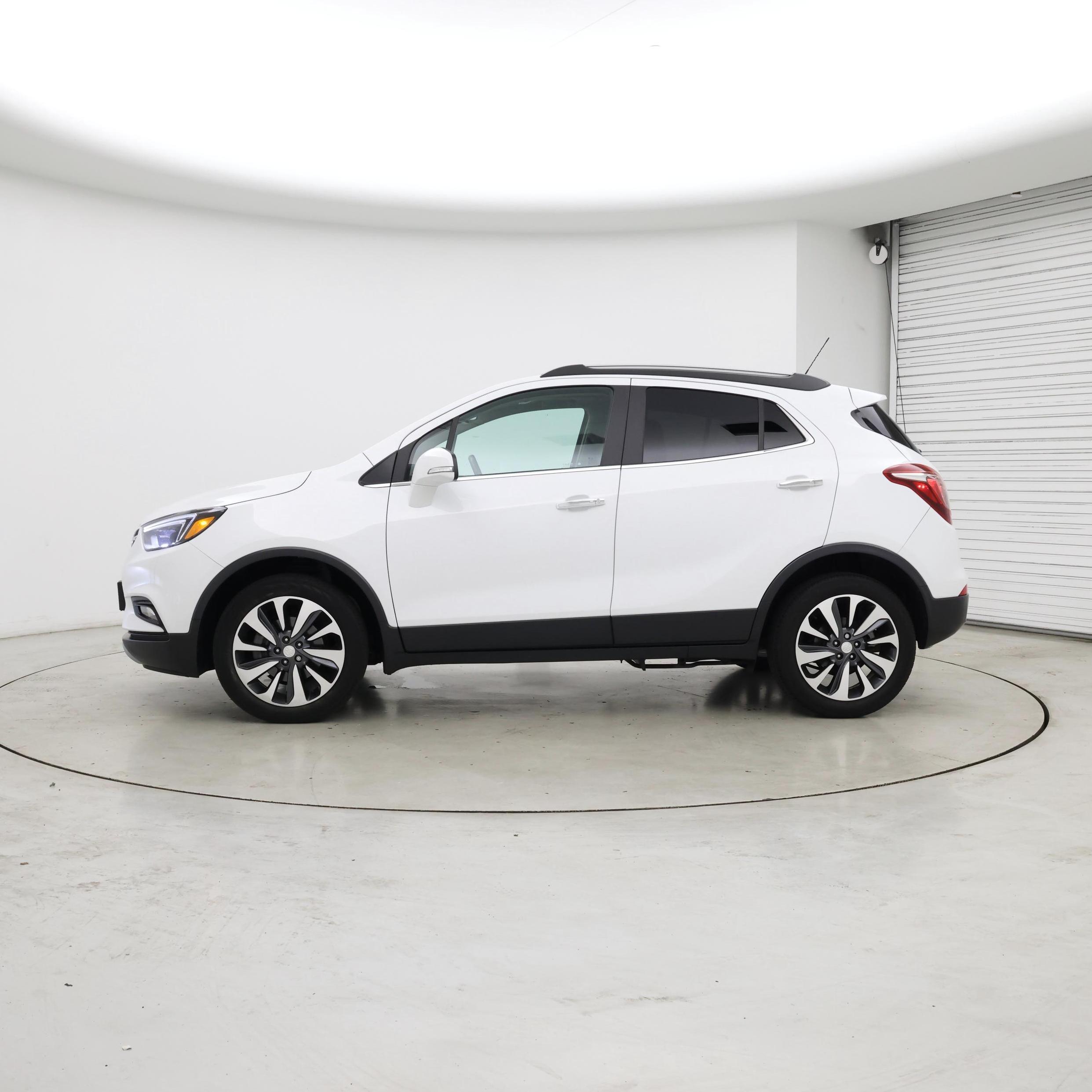 Thumbnail: 2019 Buick Encore - 3