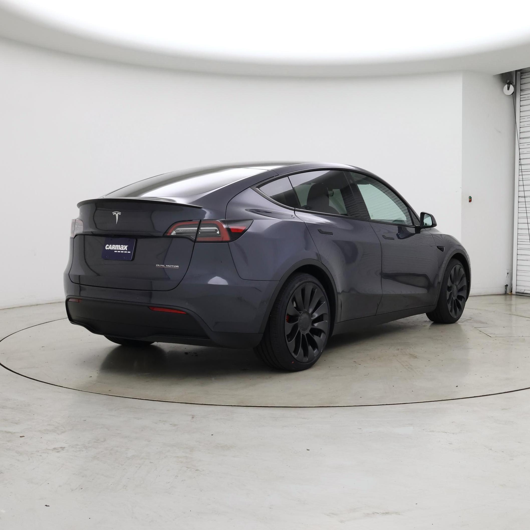 Thumbnail: 2022 Tesla Model Y - 8