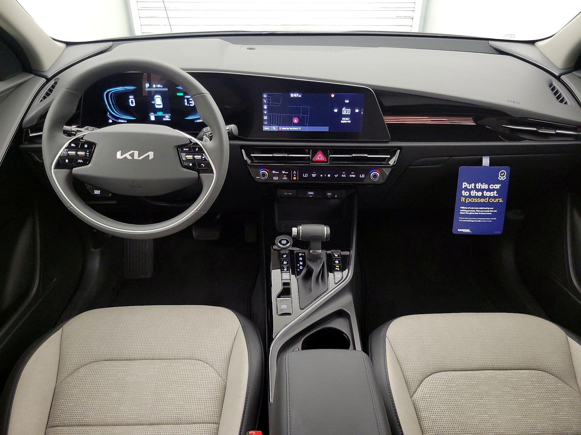 Thumbnail: 2025 Kia Niro - 9