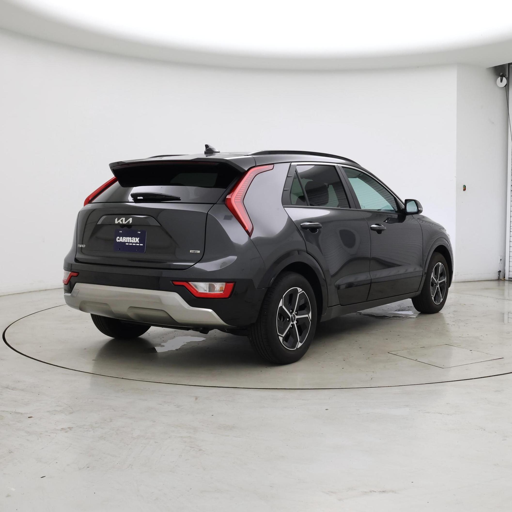 Thumbnail: 2025 Kia Niro - 8