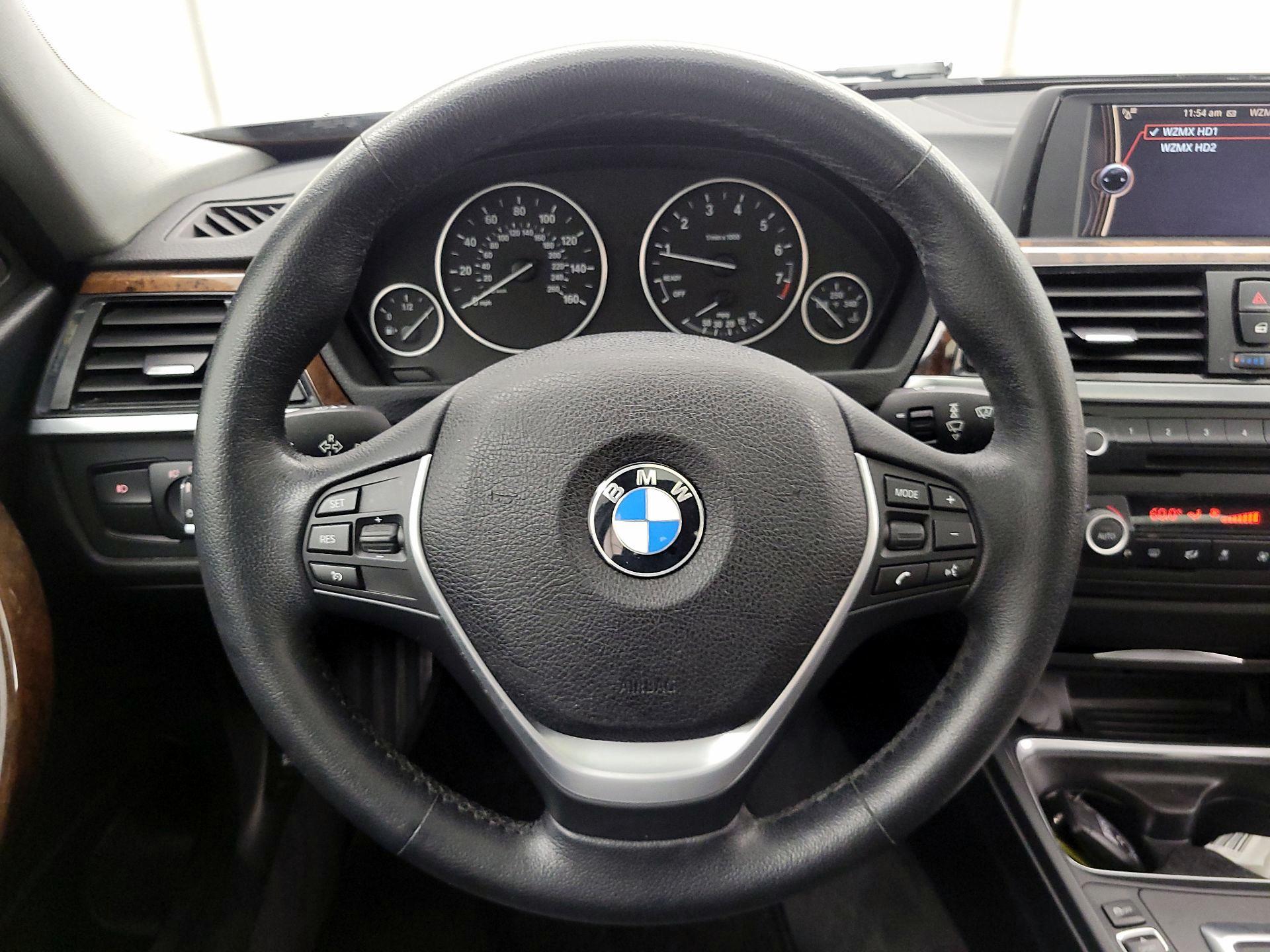 Thumbnail: 2014 BMW 3 Series - 10
