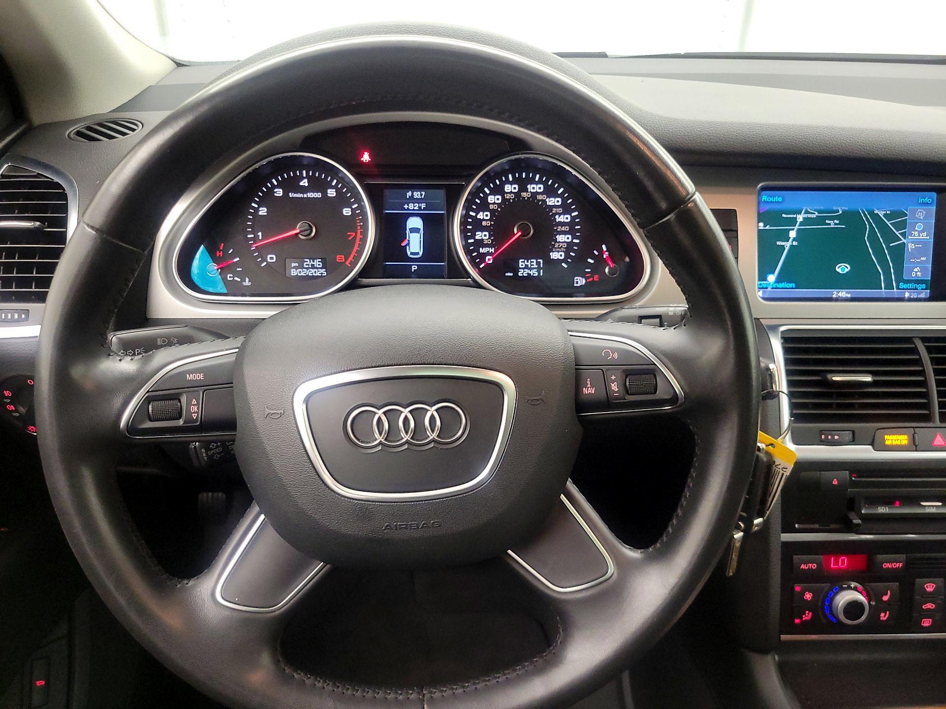 Thumbnail: 2014 Audi Q7 - 10