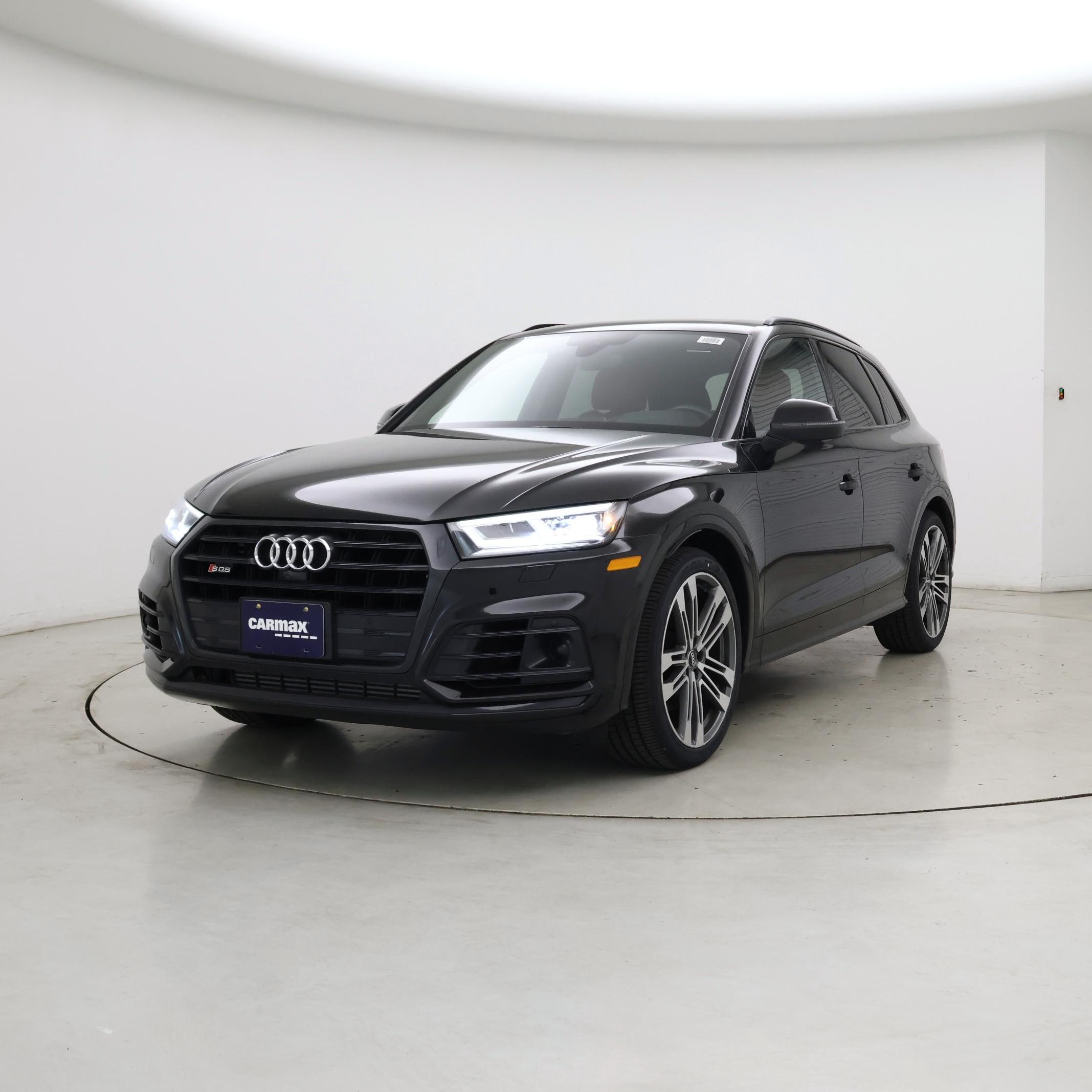 Thumbnail: 2019 Audi SQ5 - 4