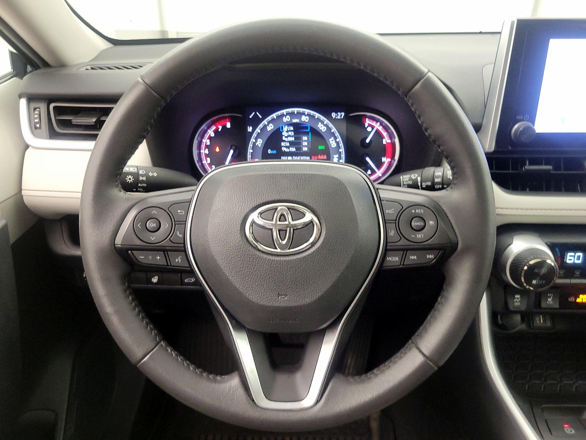 Thumbnail: 2024 Toyota RAV4 - 10