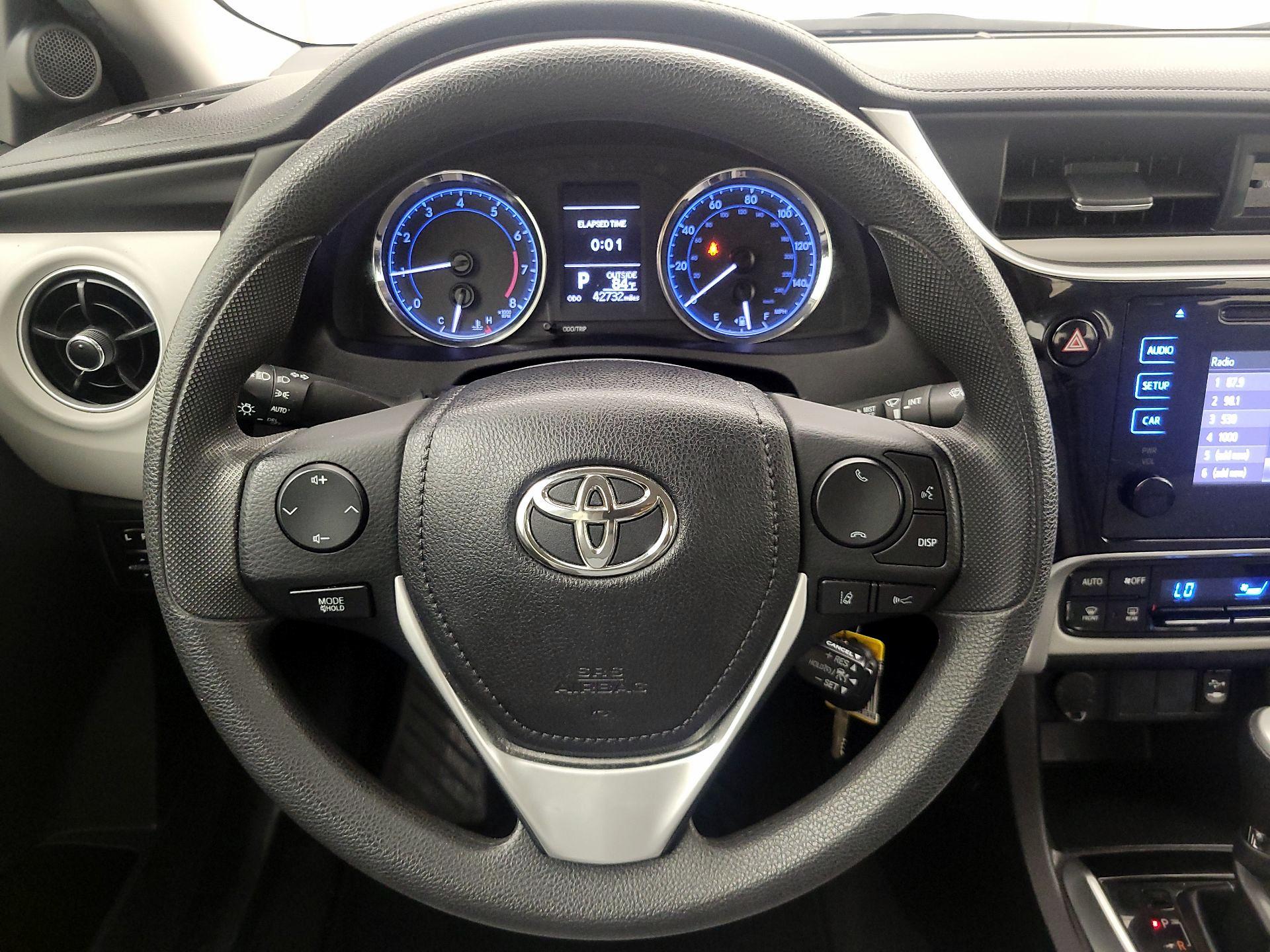 Thumbnail: 2019 Toyota Corolla - 10