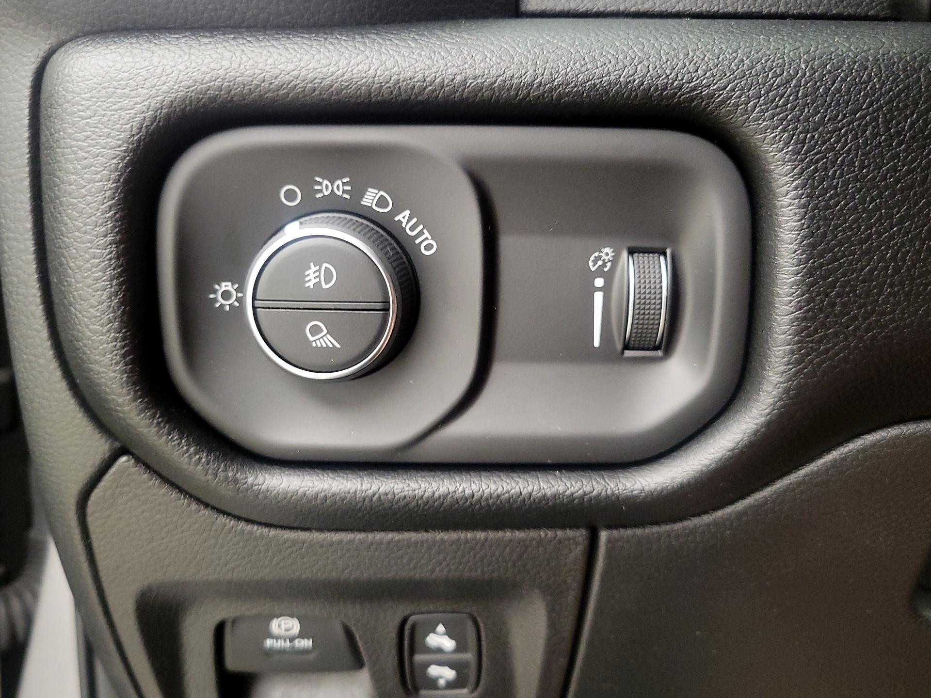 Thumbnail: 2022 RAM 1500 - 13