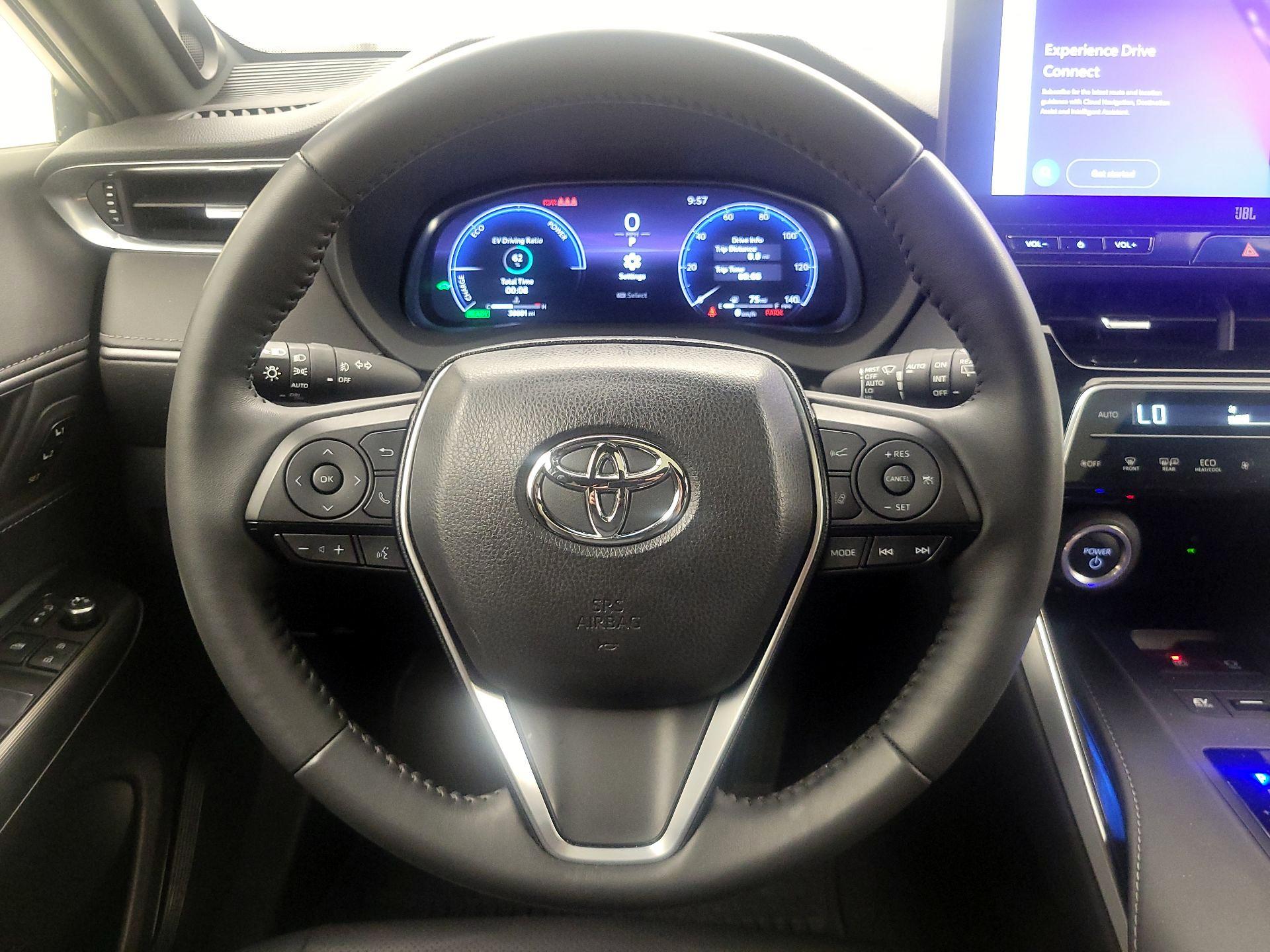 Thumbnail: 2023 Toyota Venza - 10