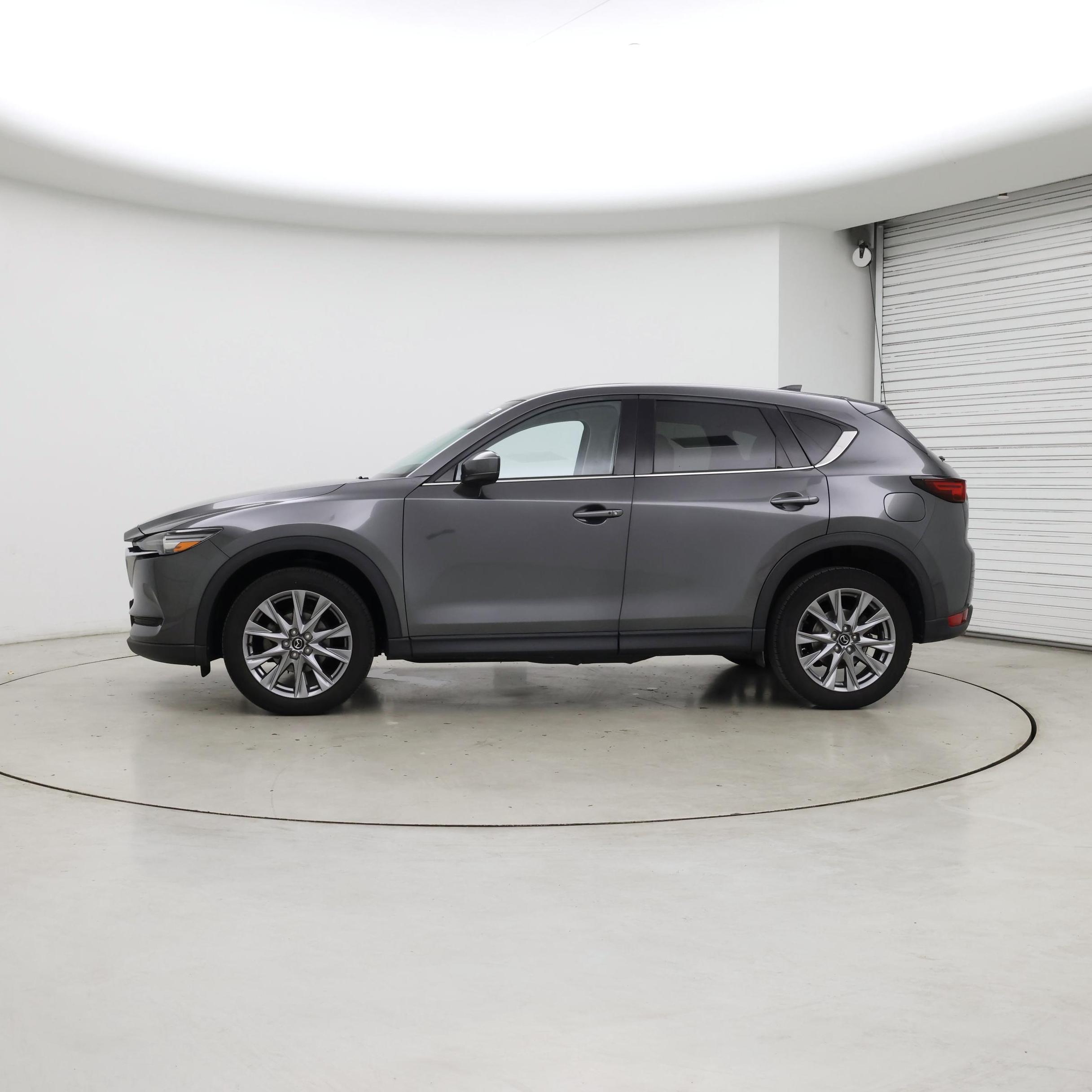 Thumbnail: 2021 Mazda CX-5 - 3