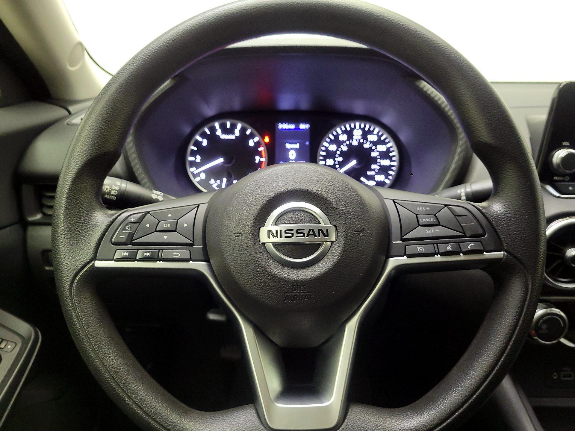 Thumbnail: 2021 Nissan Sentra - 10