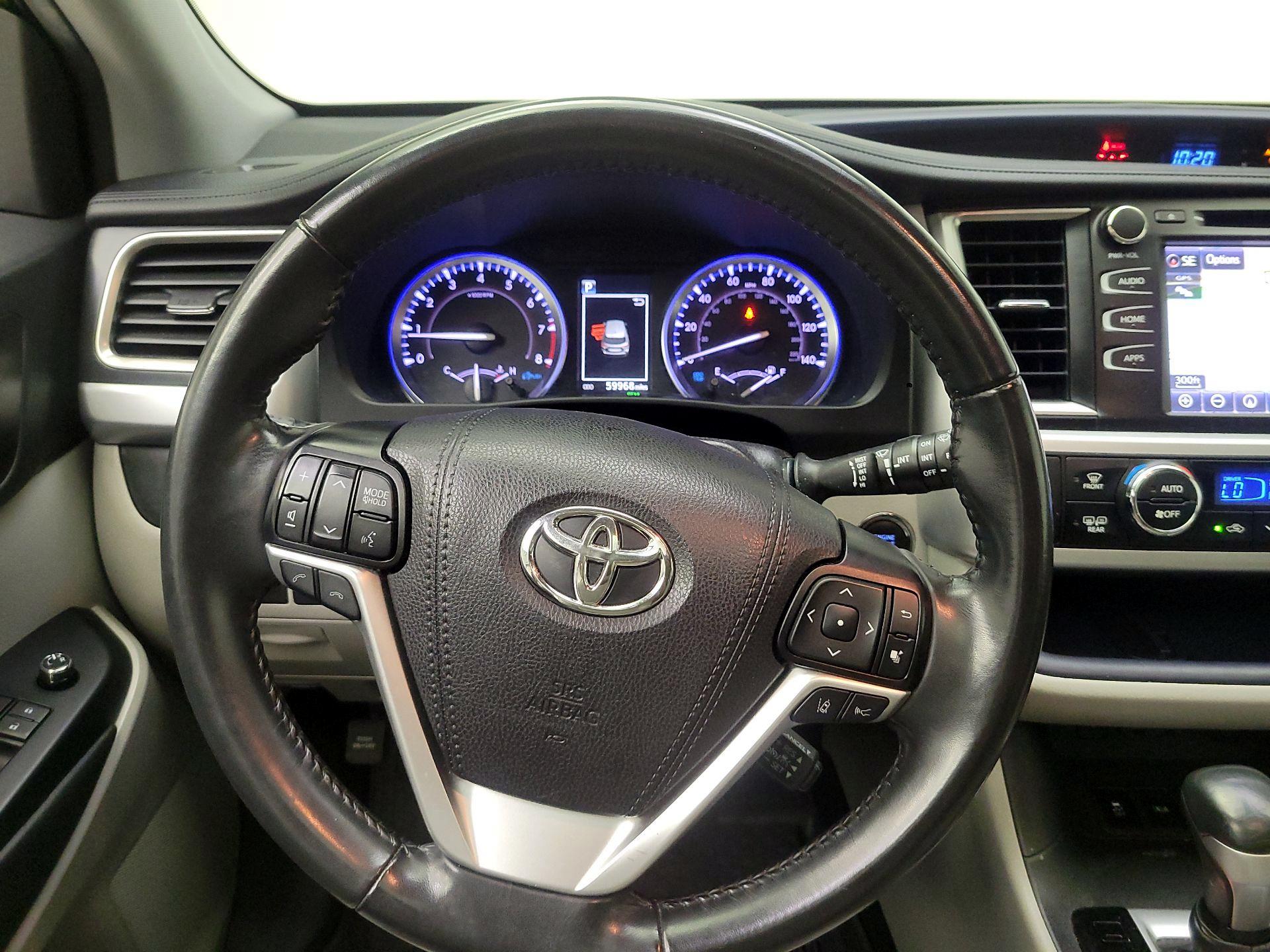 Thumbnail: 2019 Toyota Highlander - 10