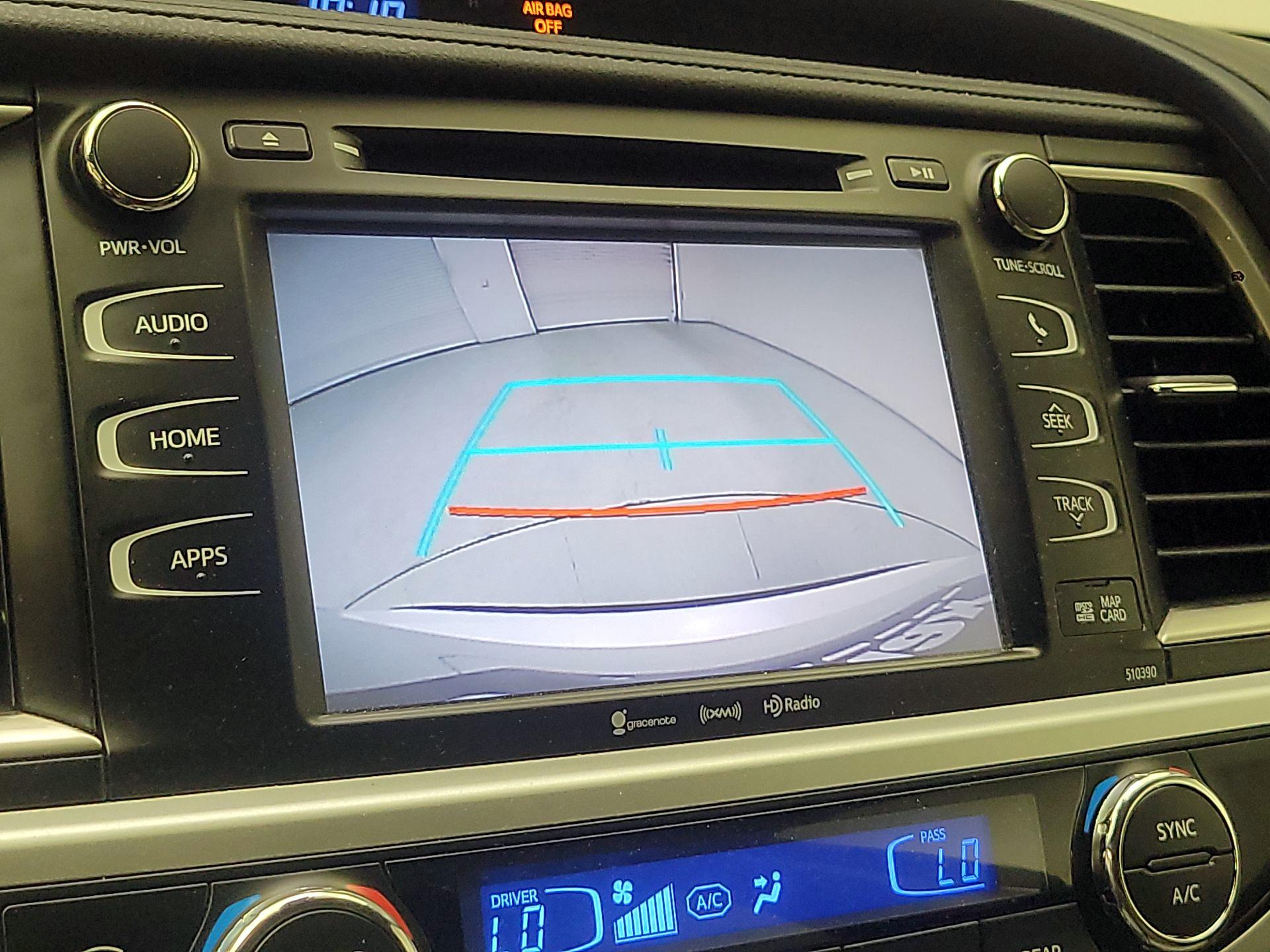 Thumbnail: 2019 Toyota Highlander - 15