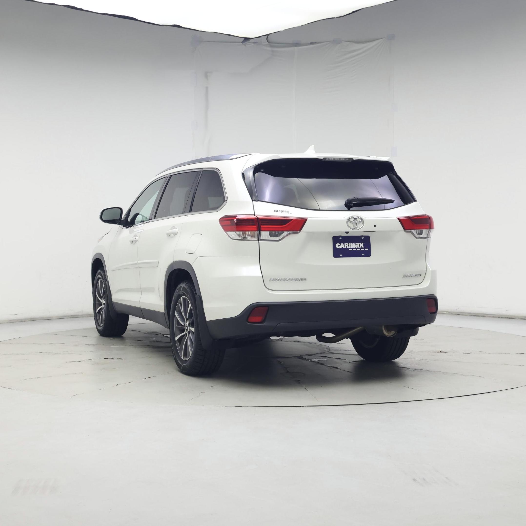 Thumbnail: 2019 Toyota Highlander - 6