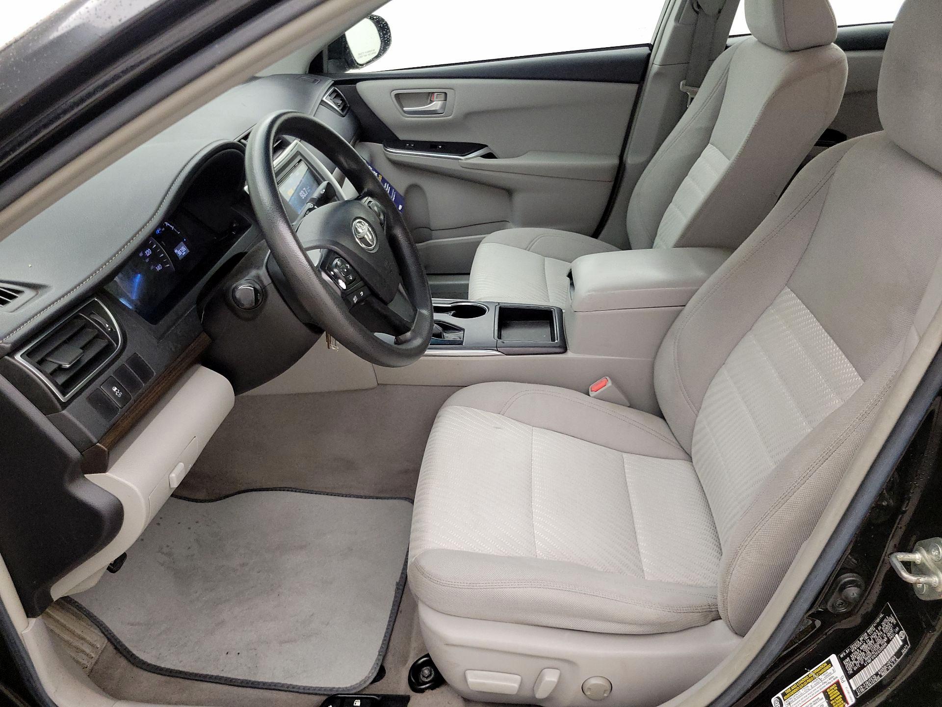 Thumbnail: 2015 Toyota Camry - 11