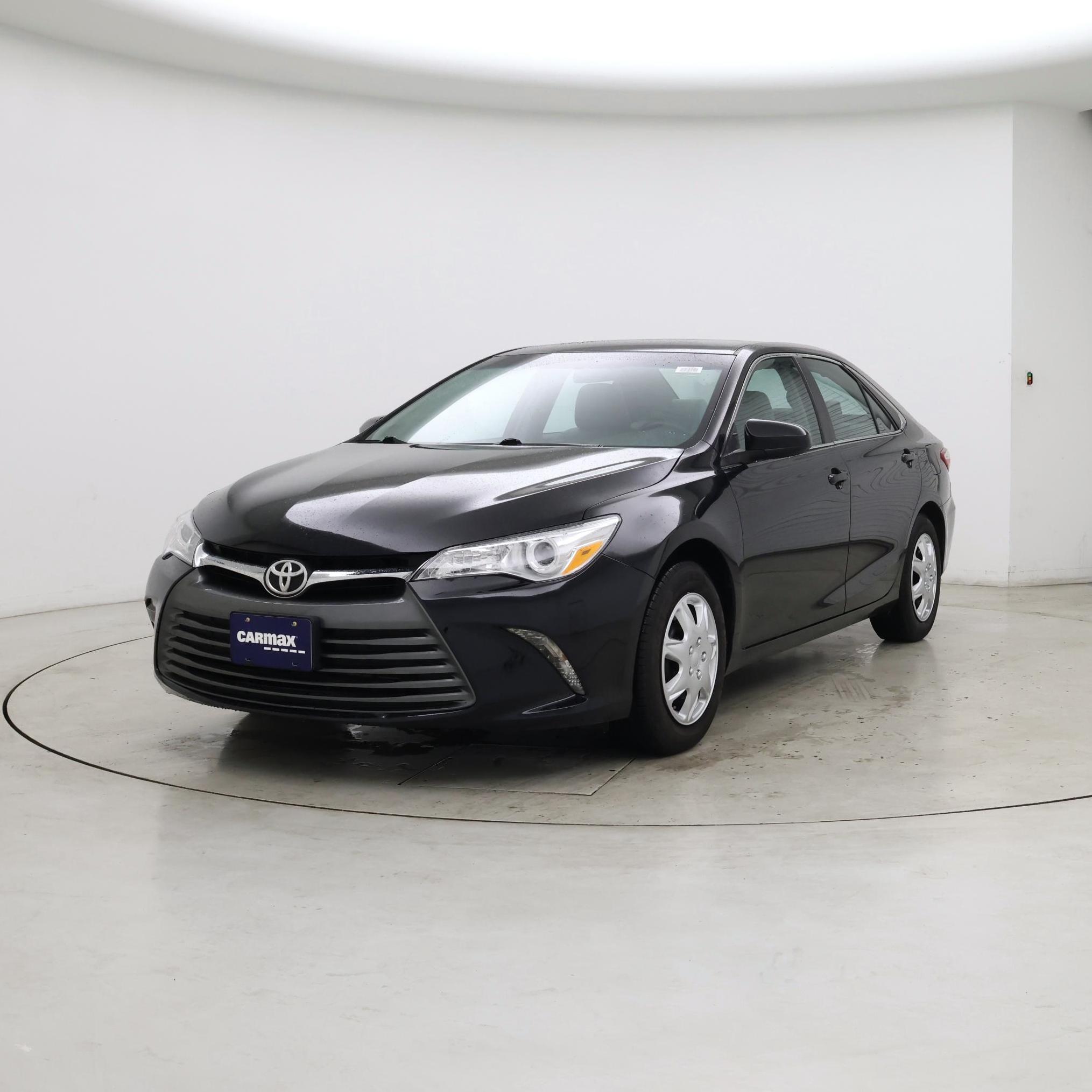 Thumbnail: 2015 Toyota Camry - 4