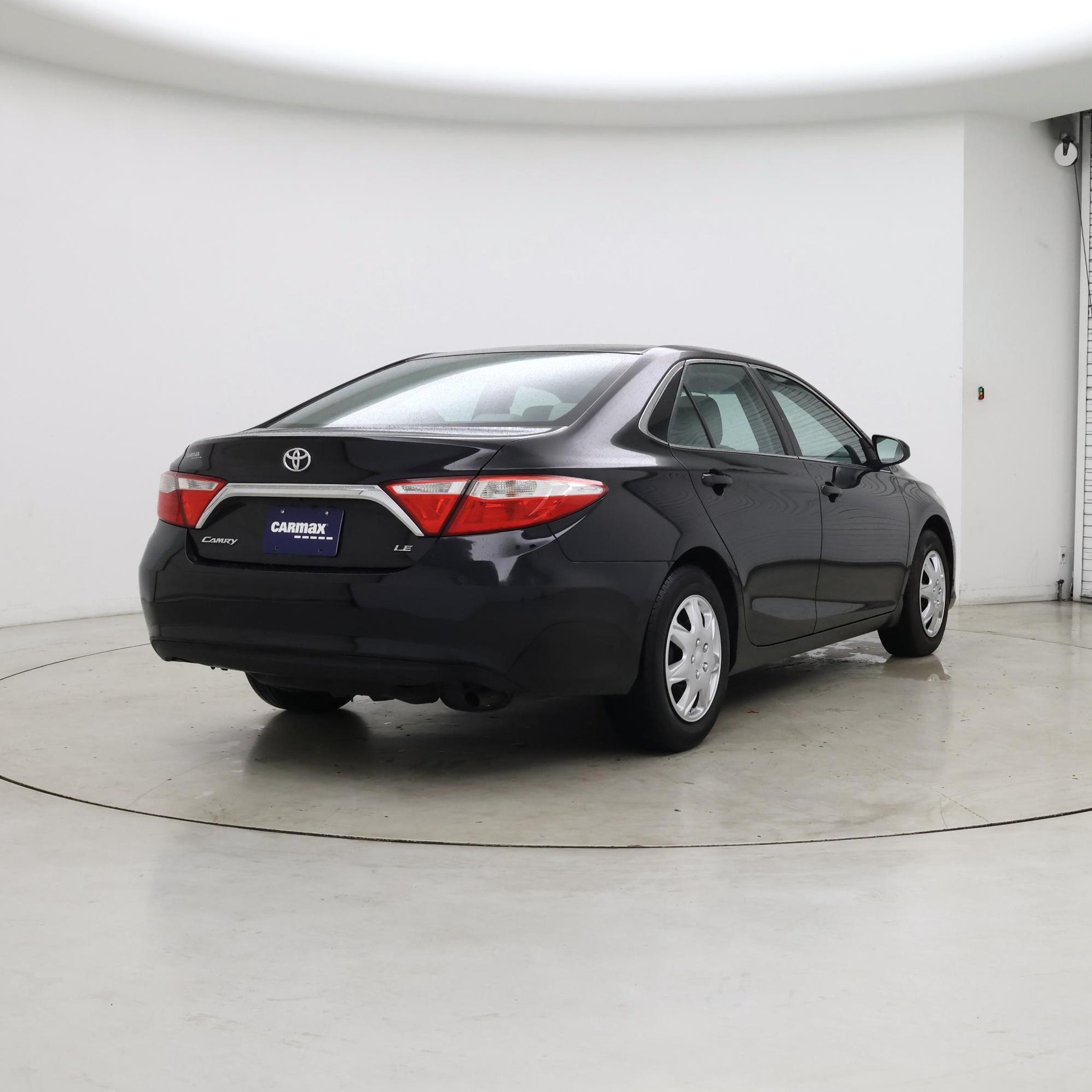 Thumbnail: 2015 Toyota Camry - 8