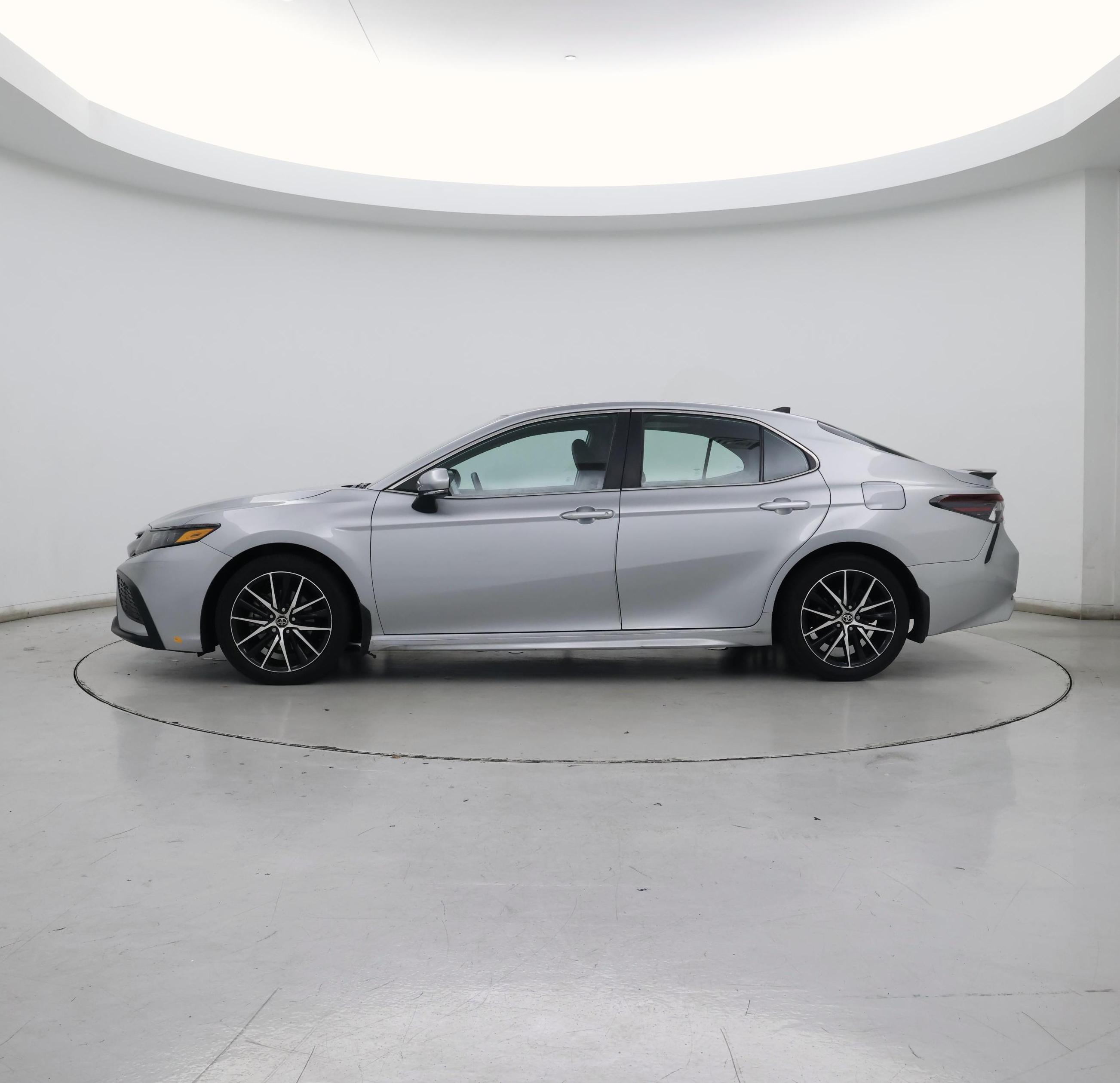 Thumbnail: 2023 Toyota Camry - 3