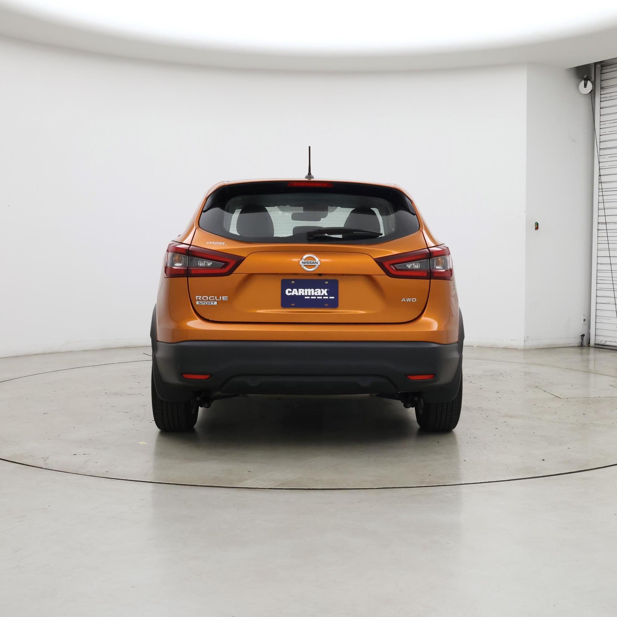 Thumbnail: 2021 Nissan Rogue Sport - 6