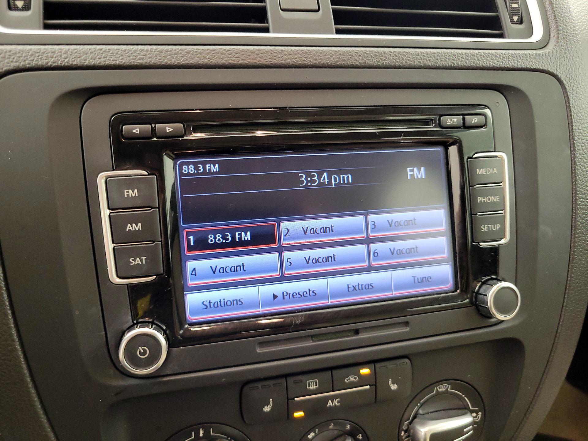 Thumbnail: 2014 Volkswagen Jetta - 13