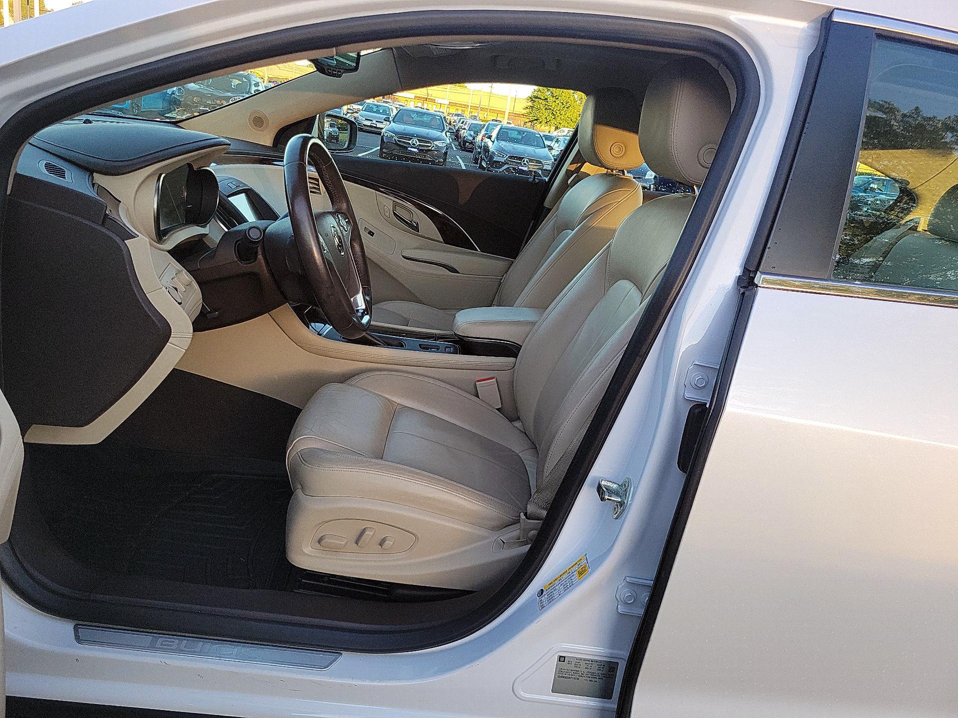 Thumbnail: 2015 Buick LaCrosse - 9