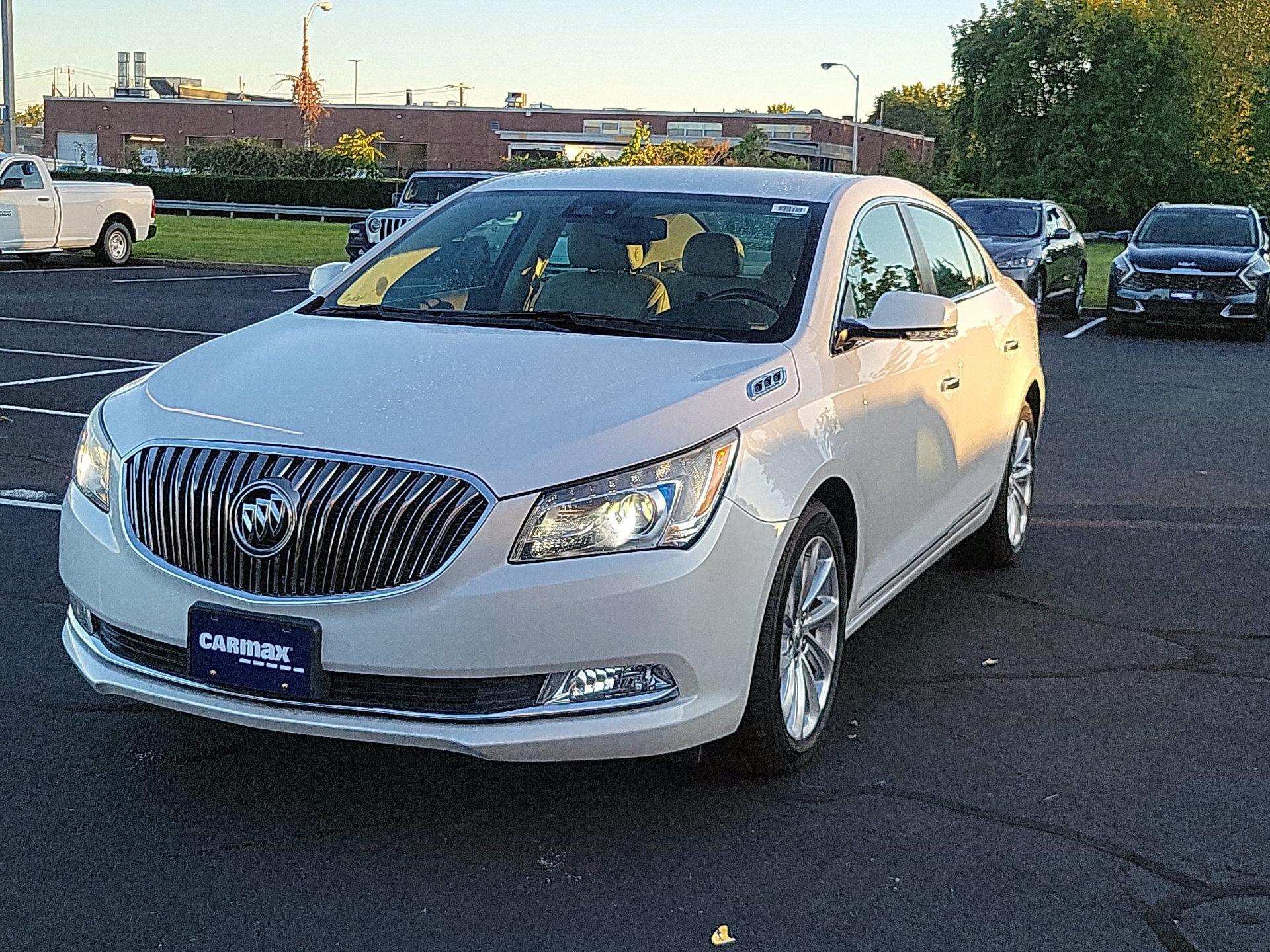 Thumbnail: 2015 Buick LaCrosse - 3