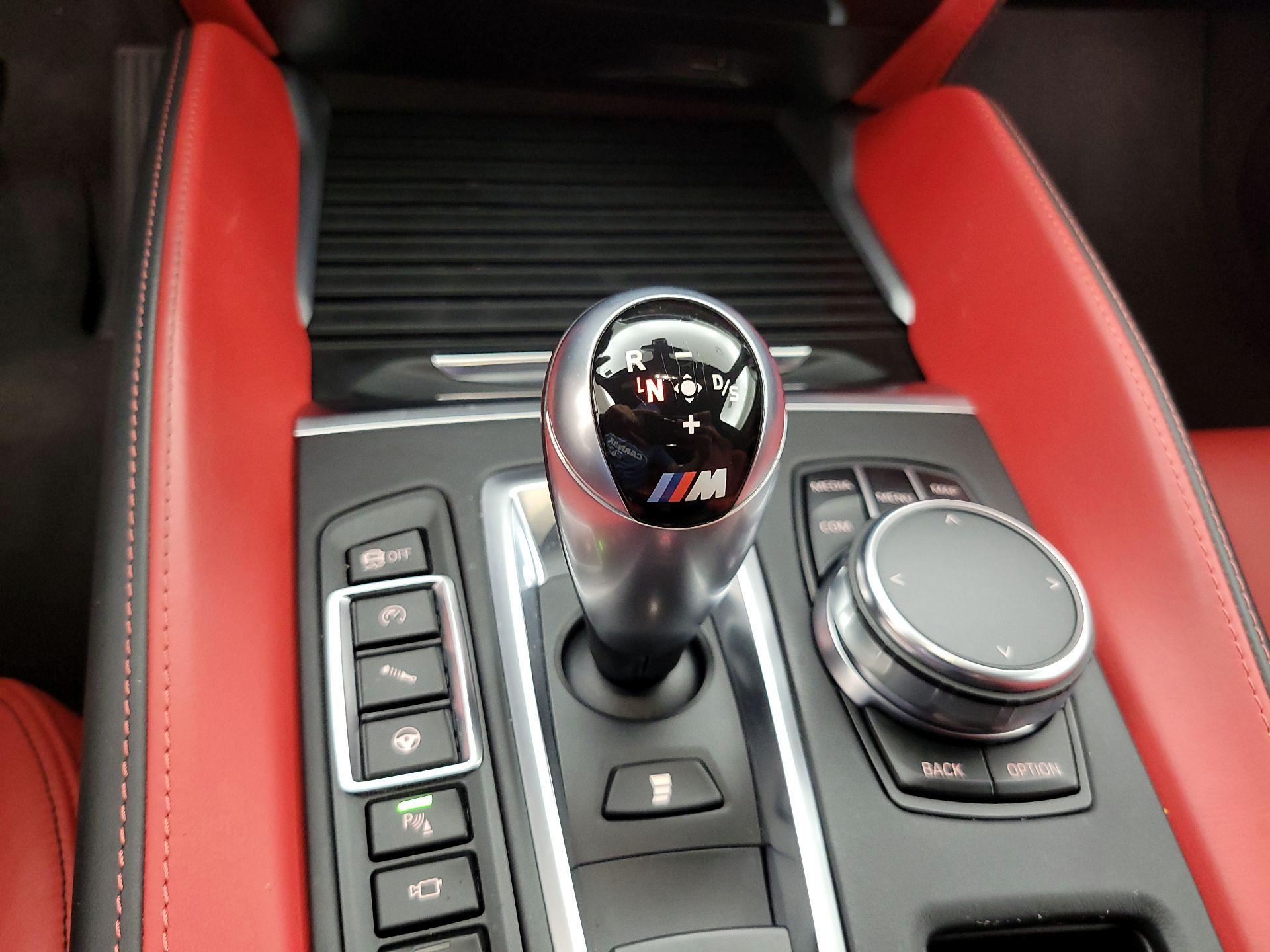 Thumbnail: 2018 BMW X6 - 18