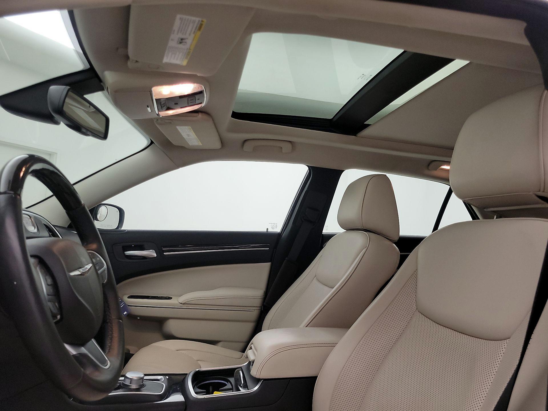 Thumbnail: 2016 Chrysler 300 - 19