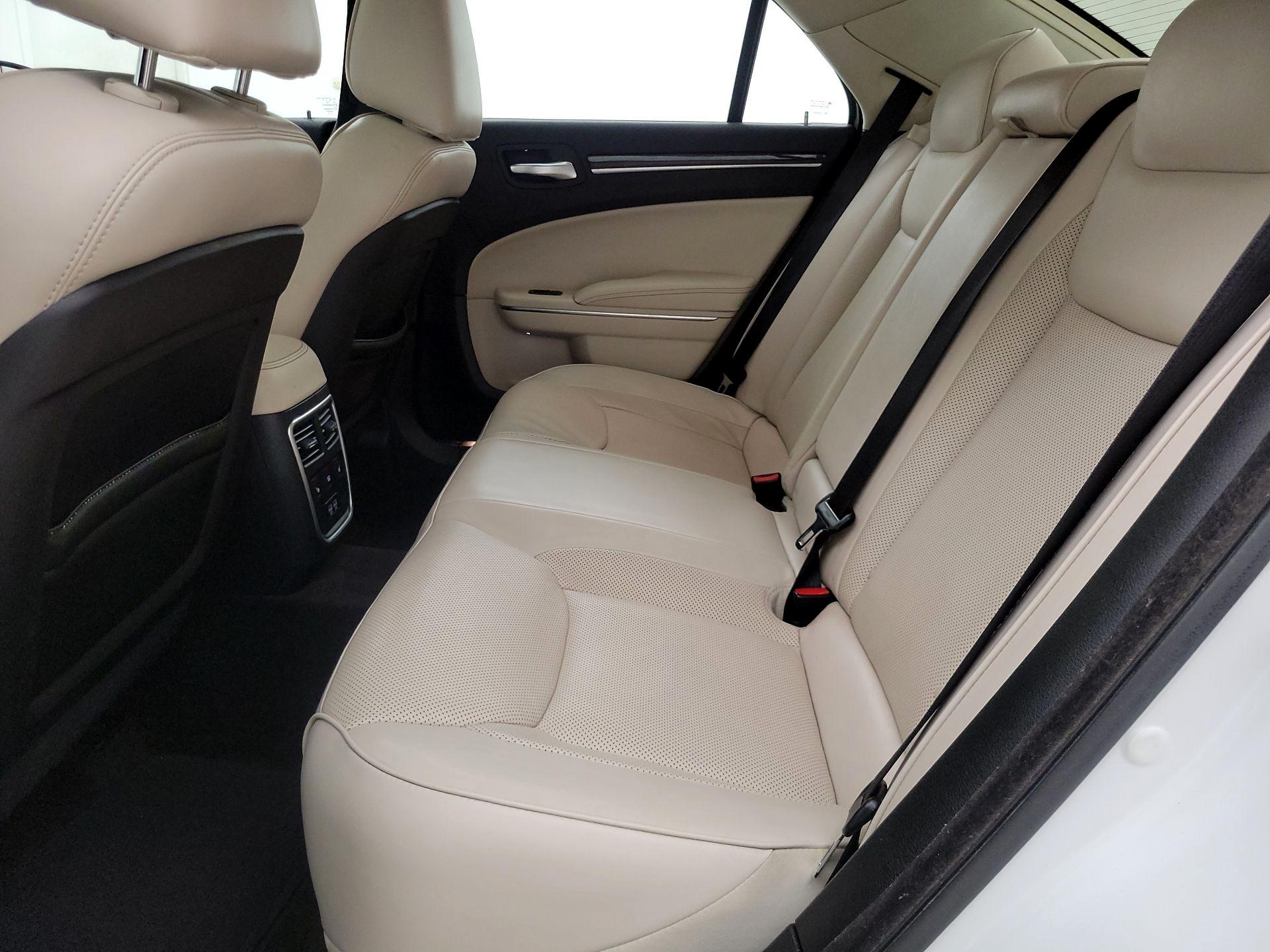 Thumbnail: 2016 Chrysler 300 - 20