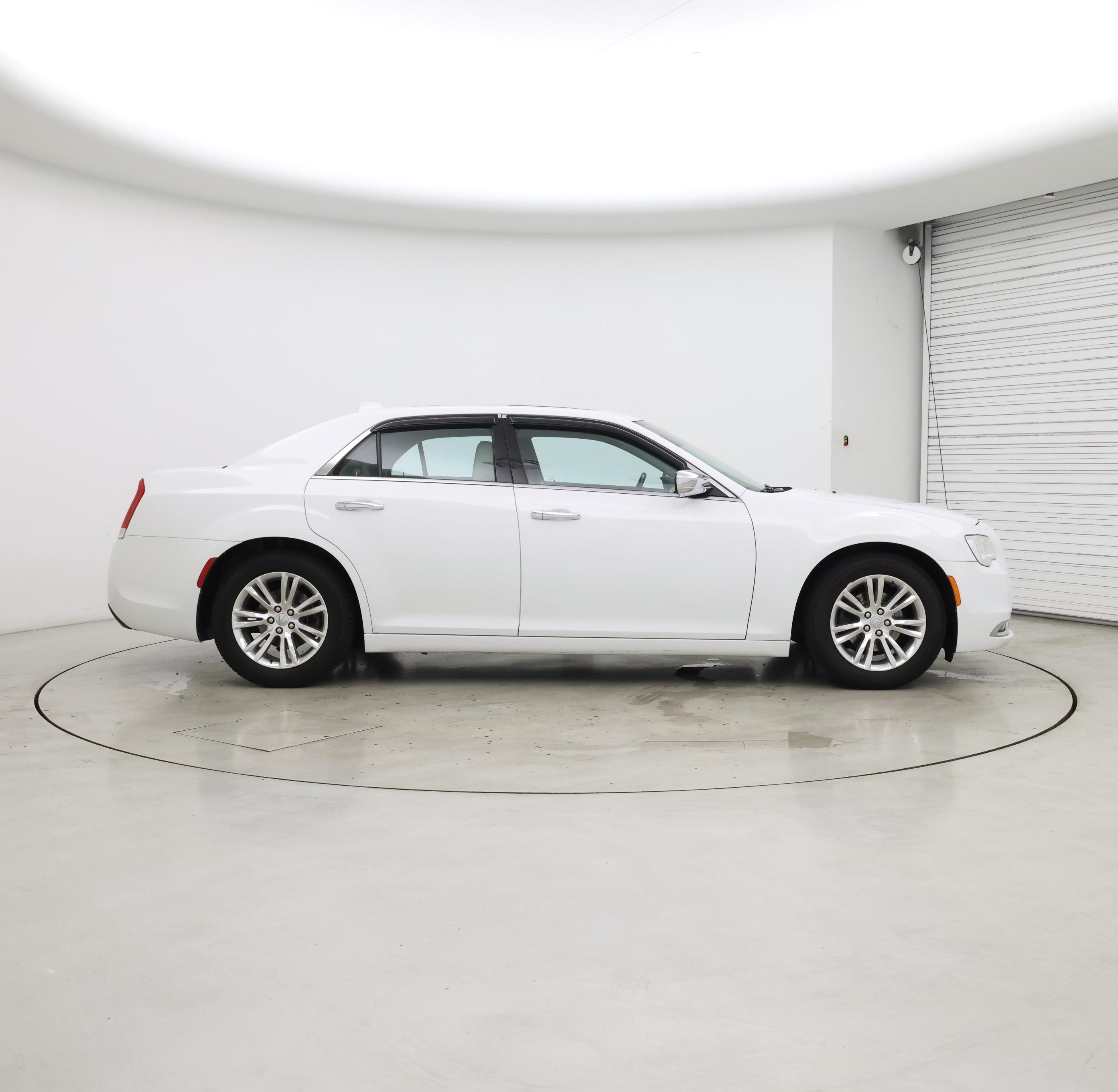 Thumbnail: 2016 Chrysler 300 - 7