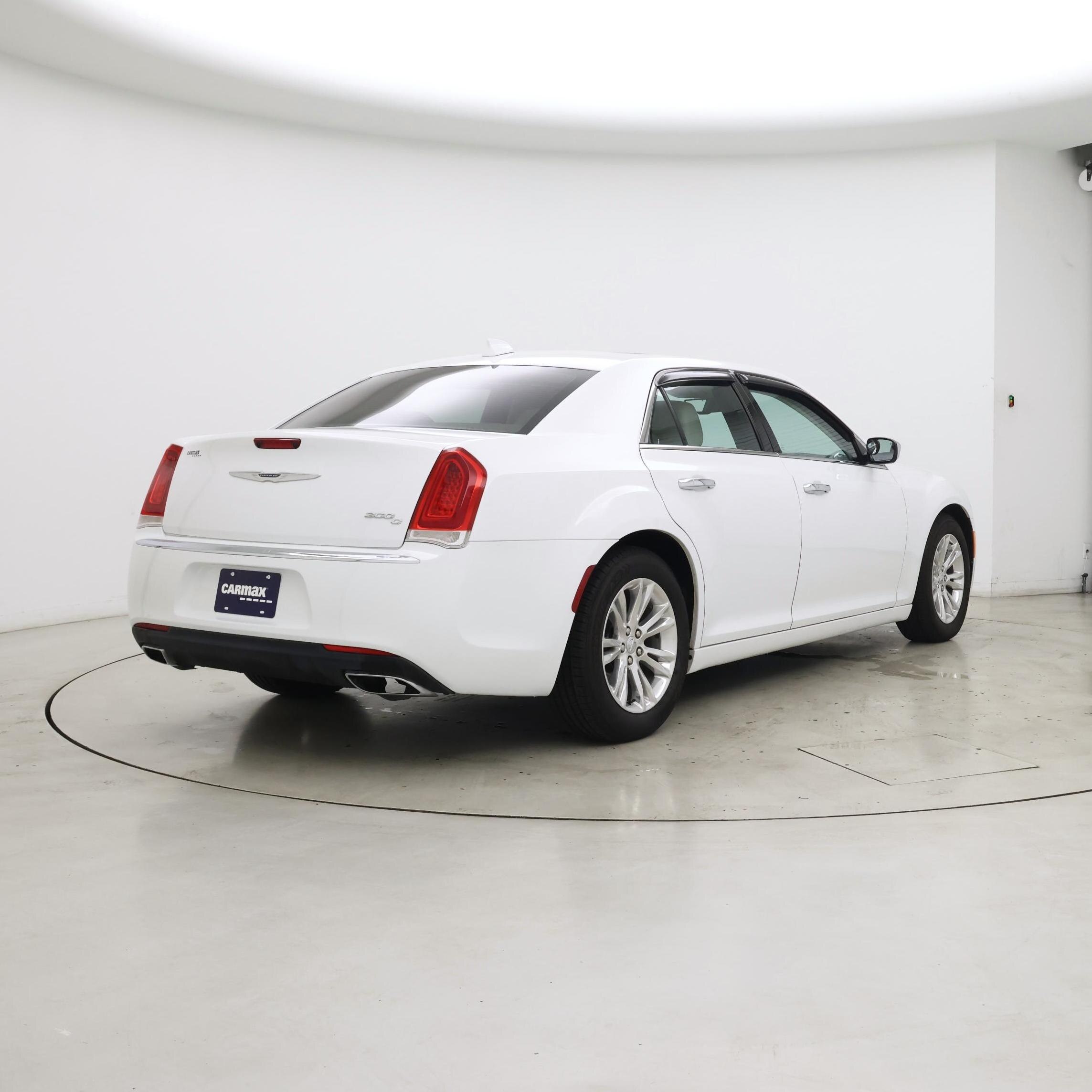 Thumbnail: 2016 Chrysler 300 - 8