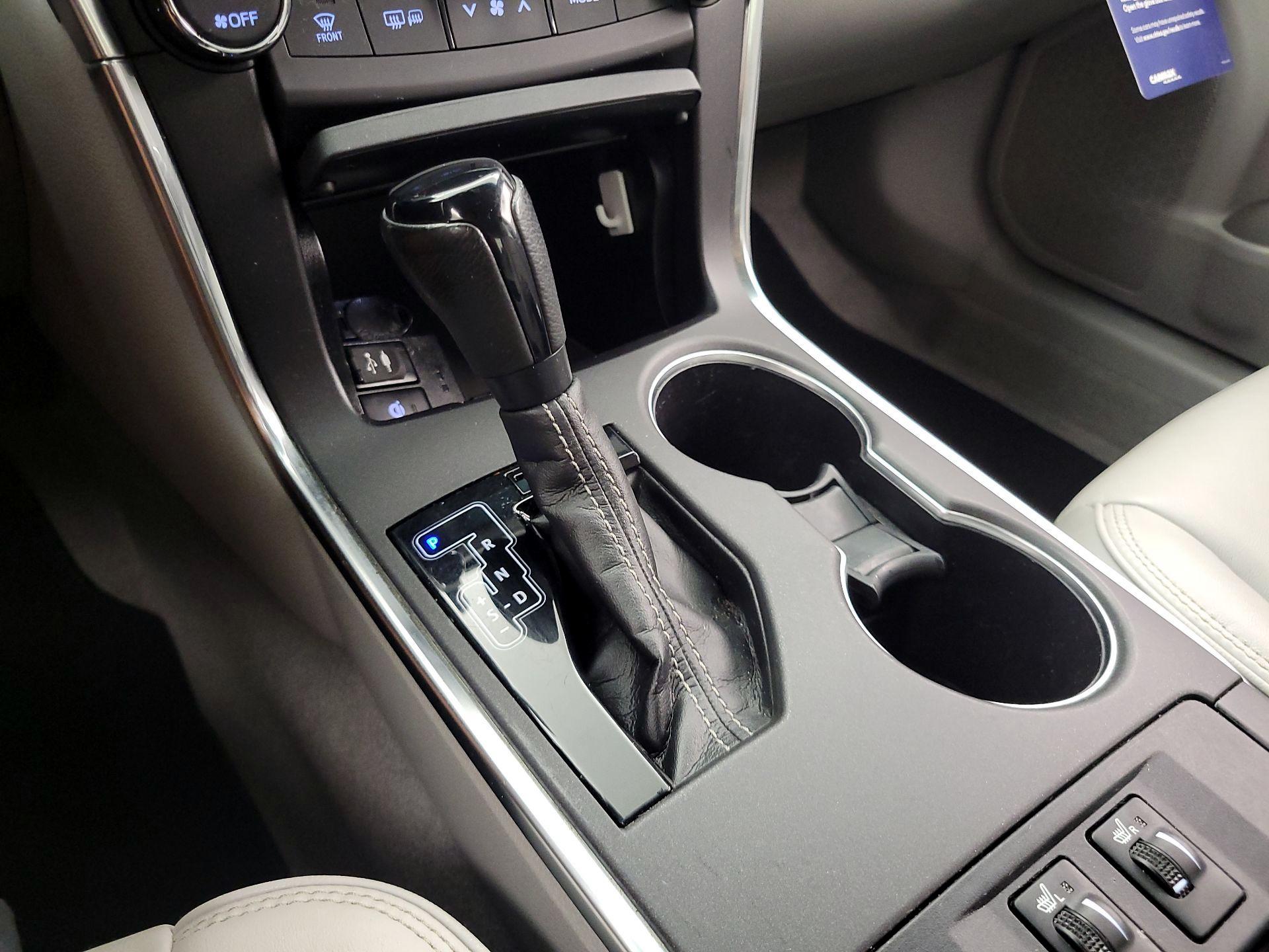 Thumbnail: 2017 Toyota Camry - 17