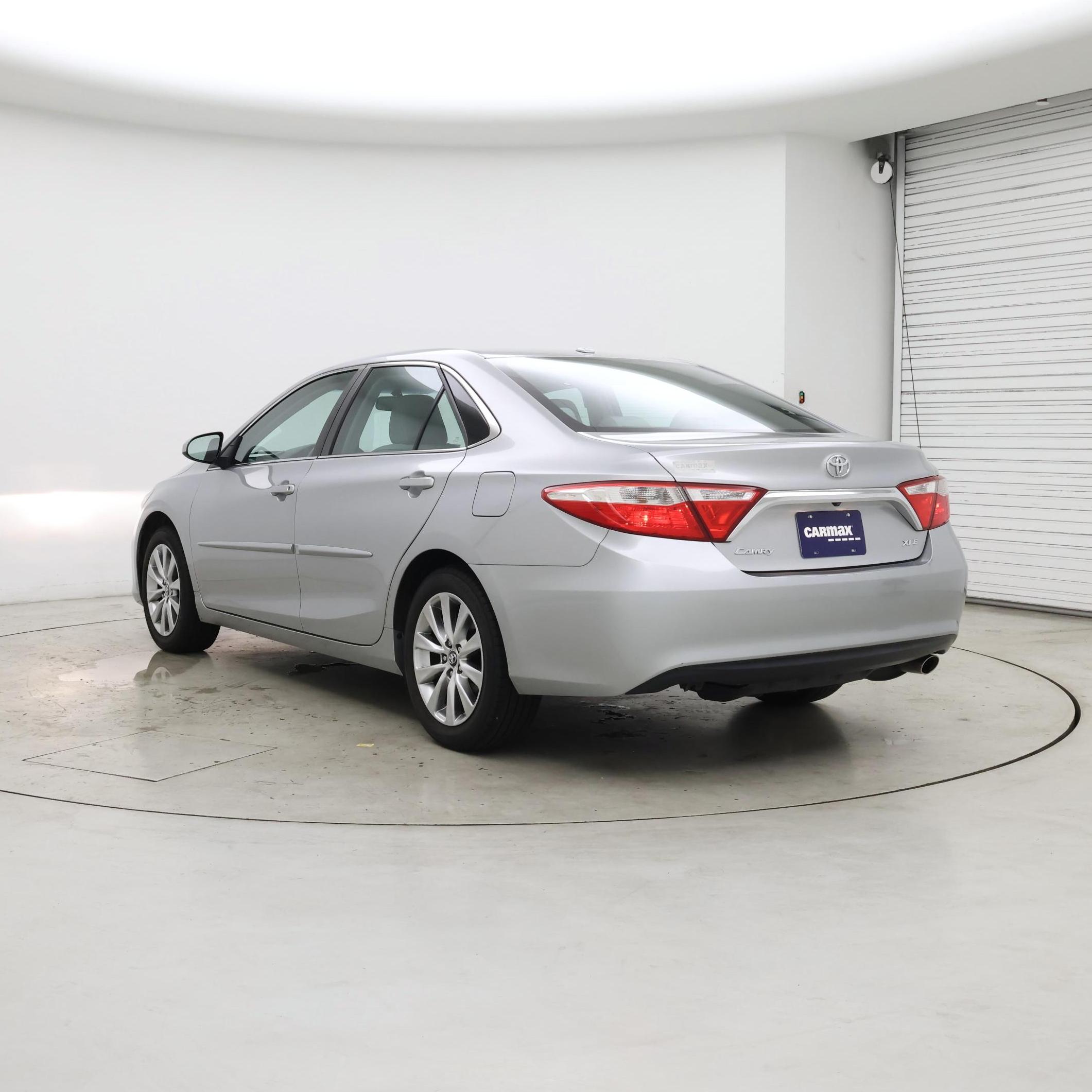 Thumbnail: 2017 Toyota Camry - 2