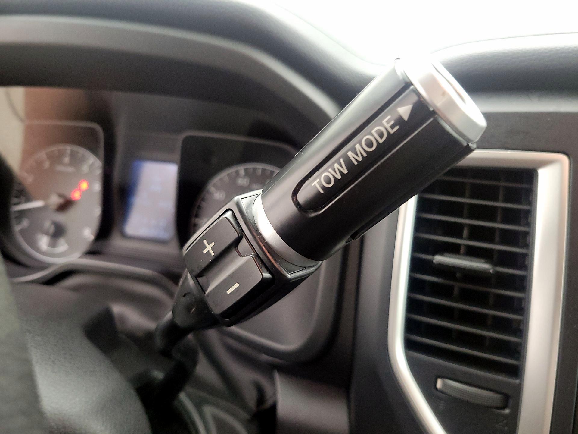 Thumbnail: 2018 Nissan Titan - 17