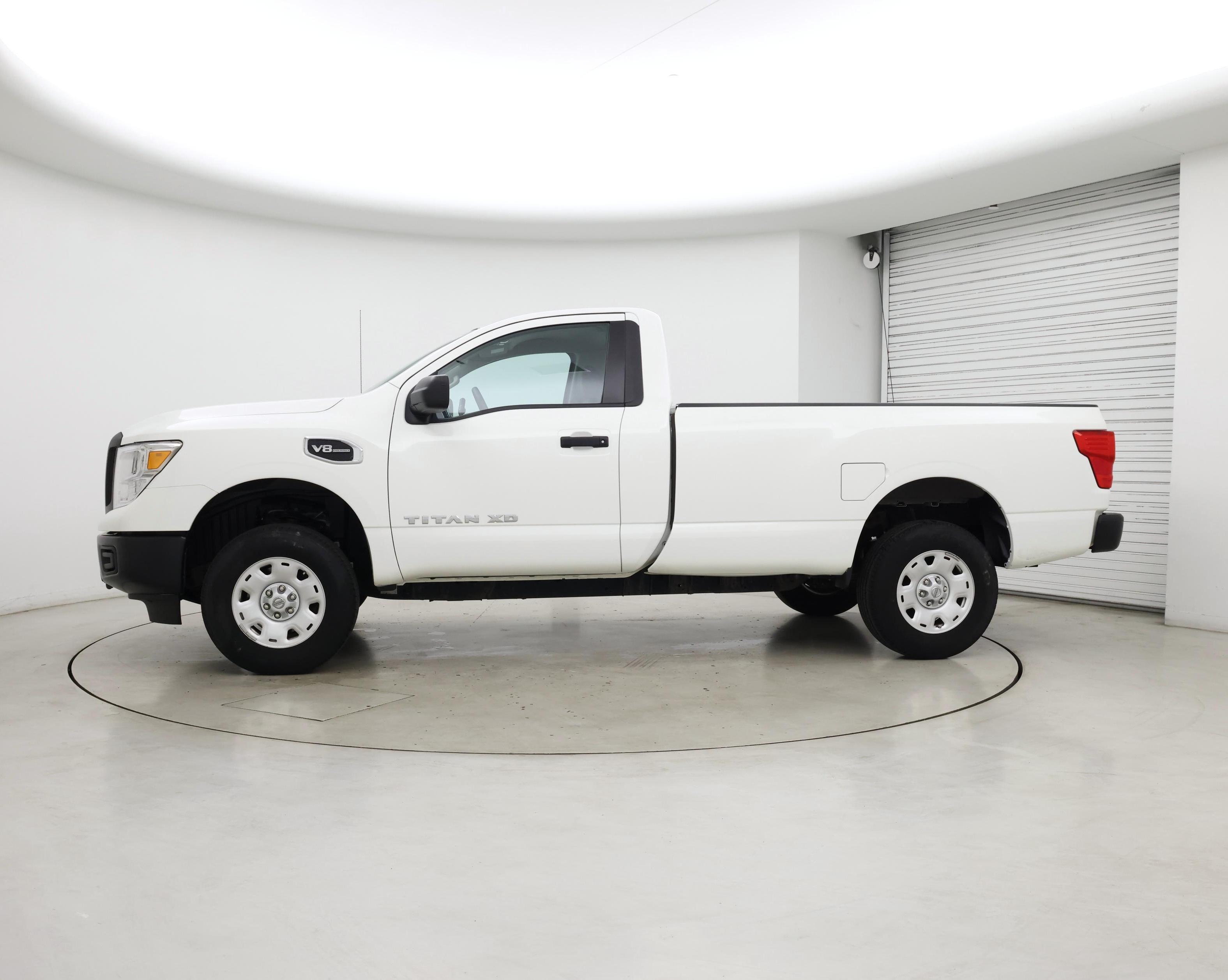 Thumbnail: 2018 Nissan Titan - 3