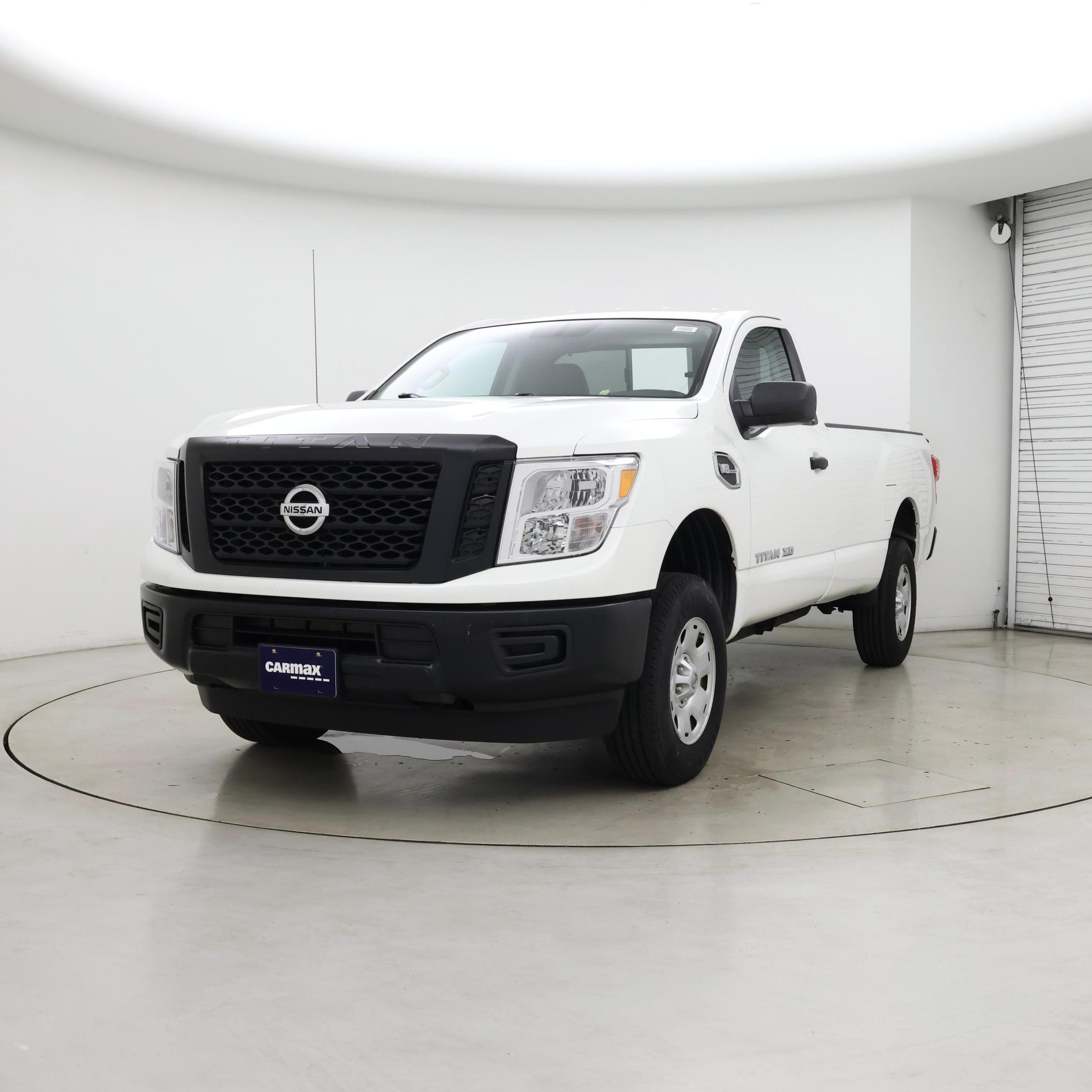 Thumbnail: 2018 Nissan Titan - 4