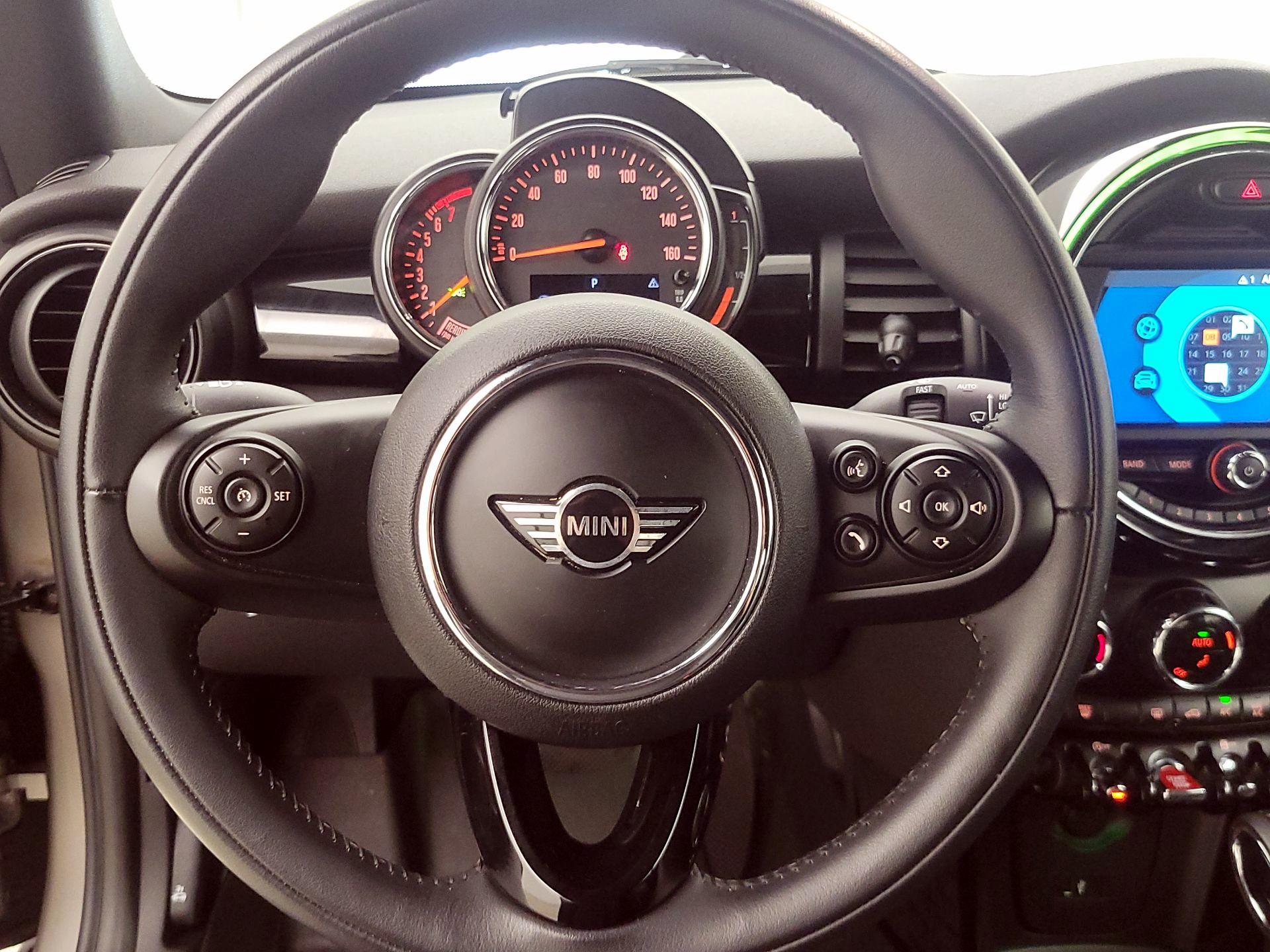 Thumbnail: 2019 MINI Cooper - 10