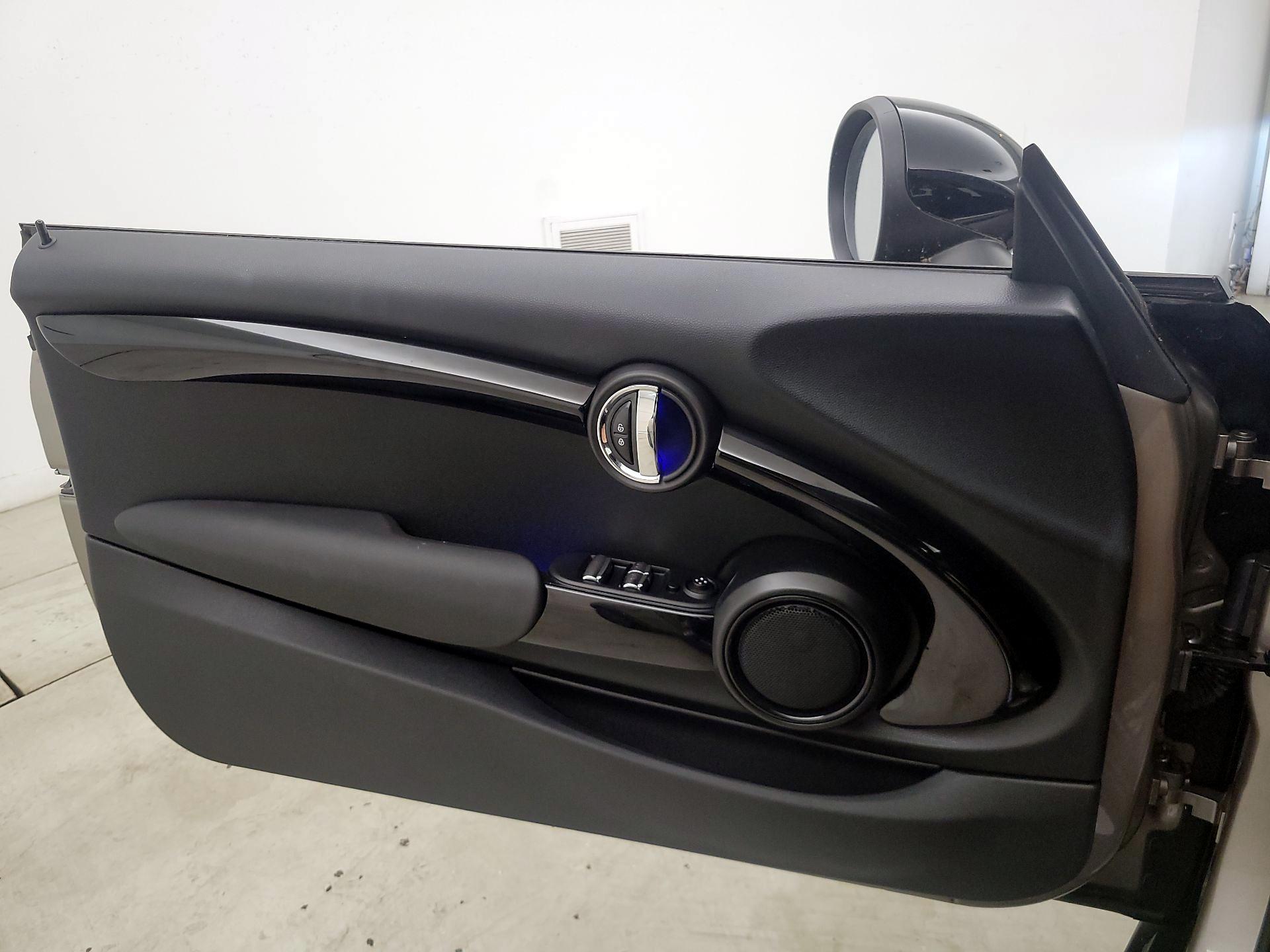 Thumbnail: 2019 MINI Cooper - 12