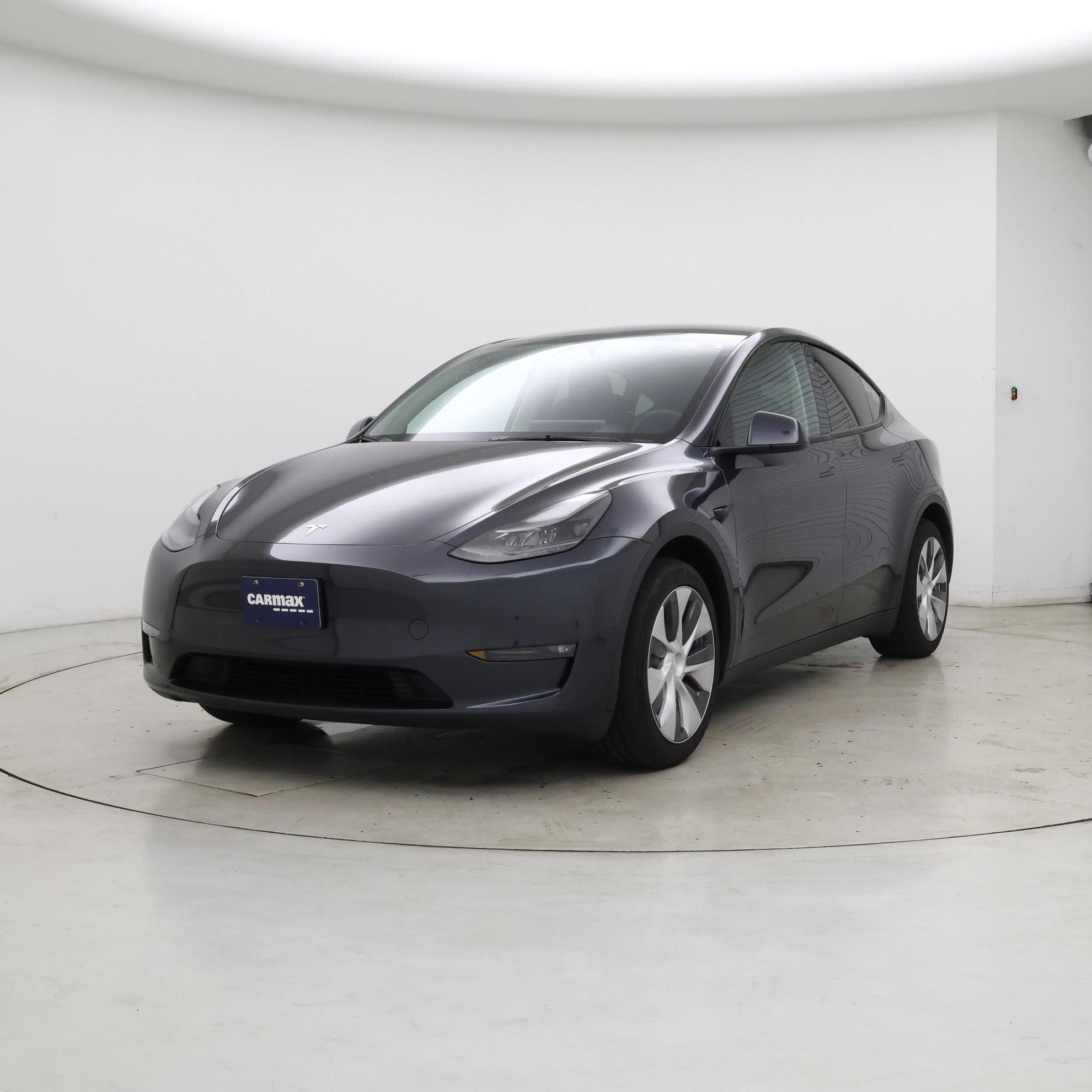 Thumbnail: 2024 Tesla Model Y - 4