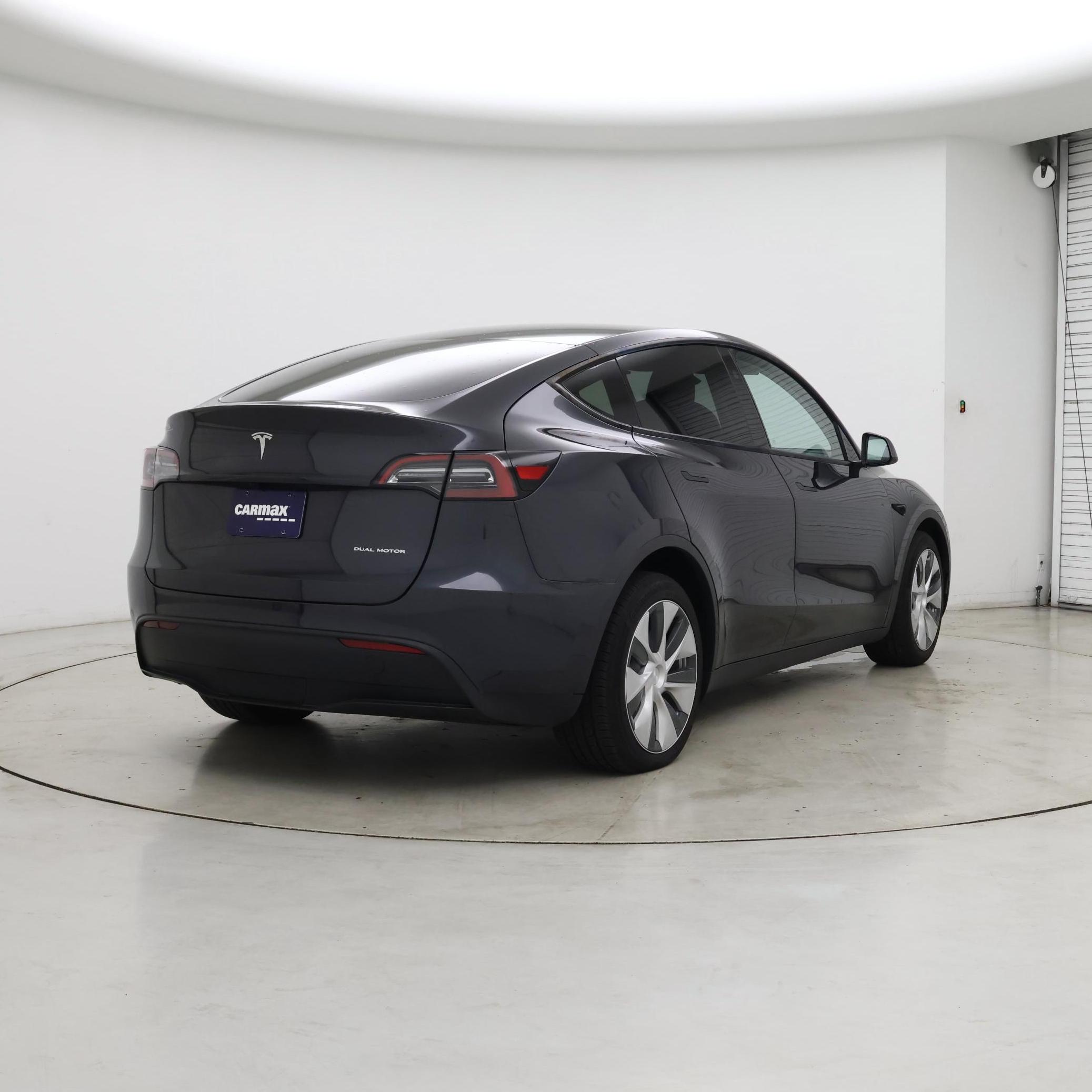 Thumbnail: 2024 Tesla Model Y - 8