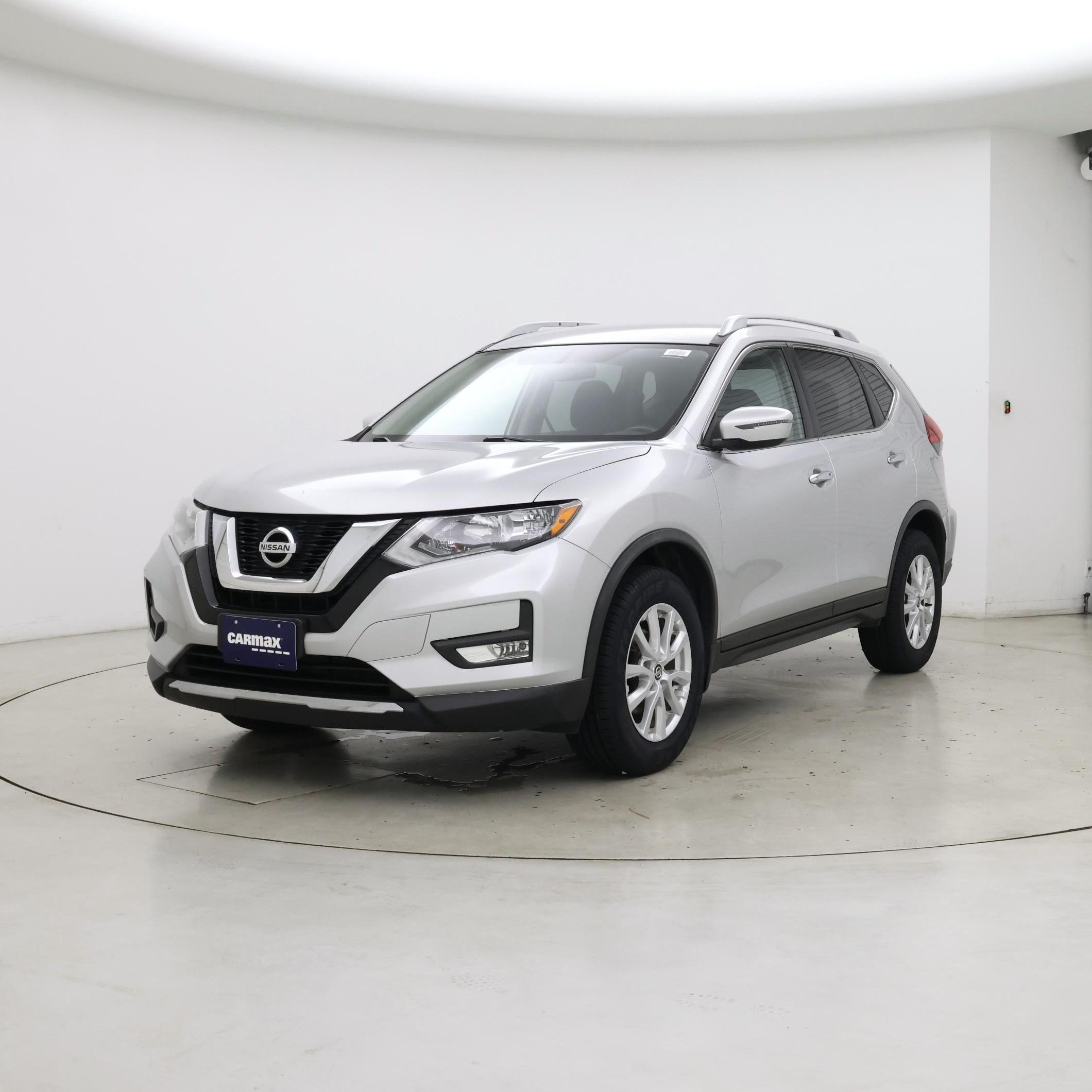 Thumbnail: 2017 Nissan Rogue - 4