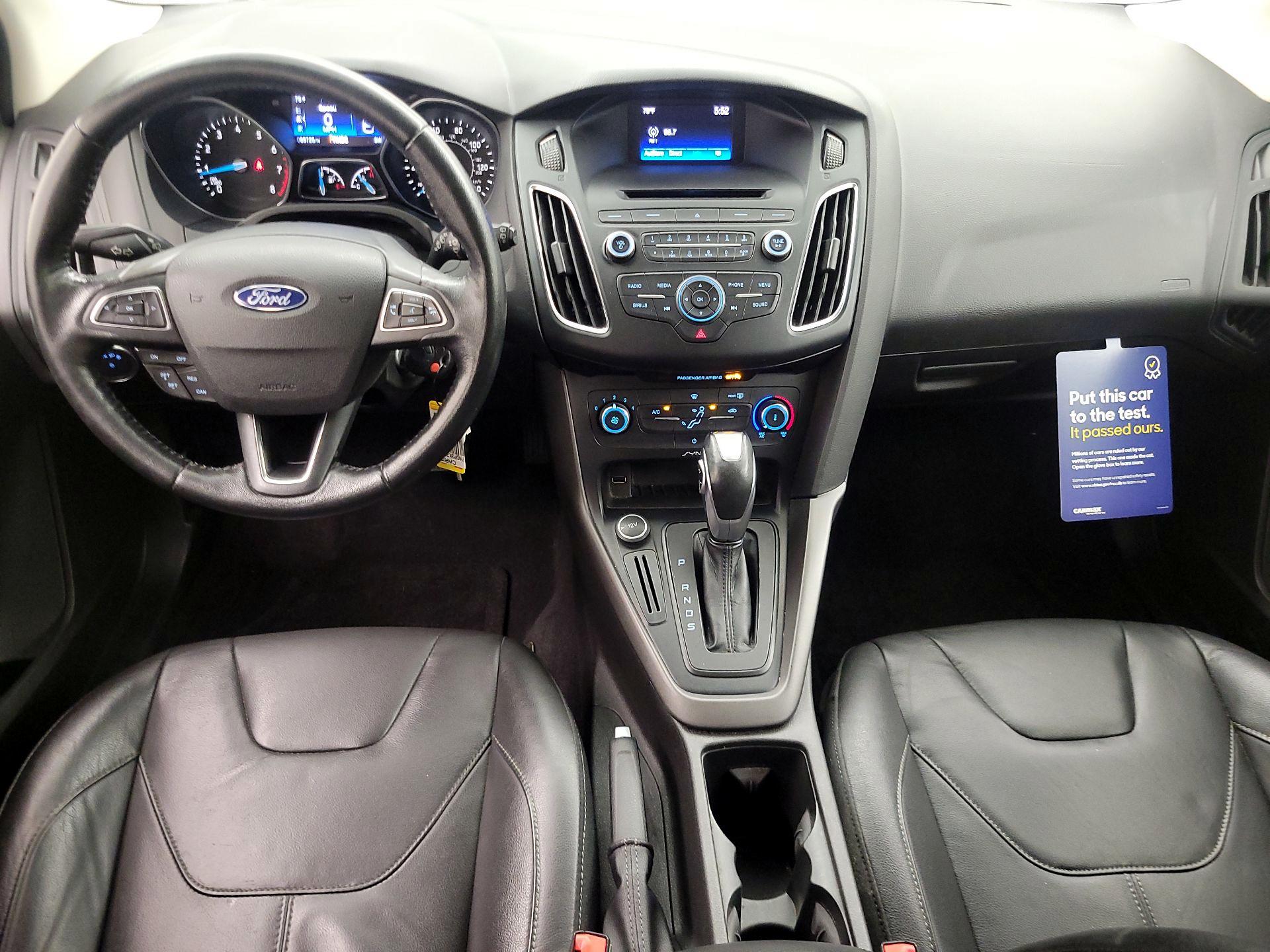 Thumbnail: 2015 Ford Focus - 9
