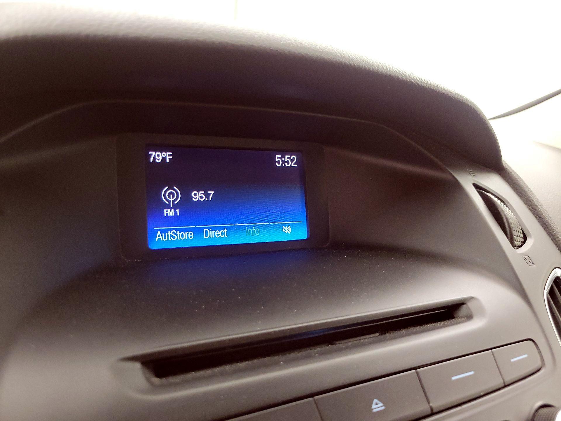 Thumbnail: 2015 Ford Focus - 15