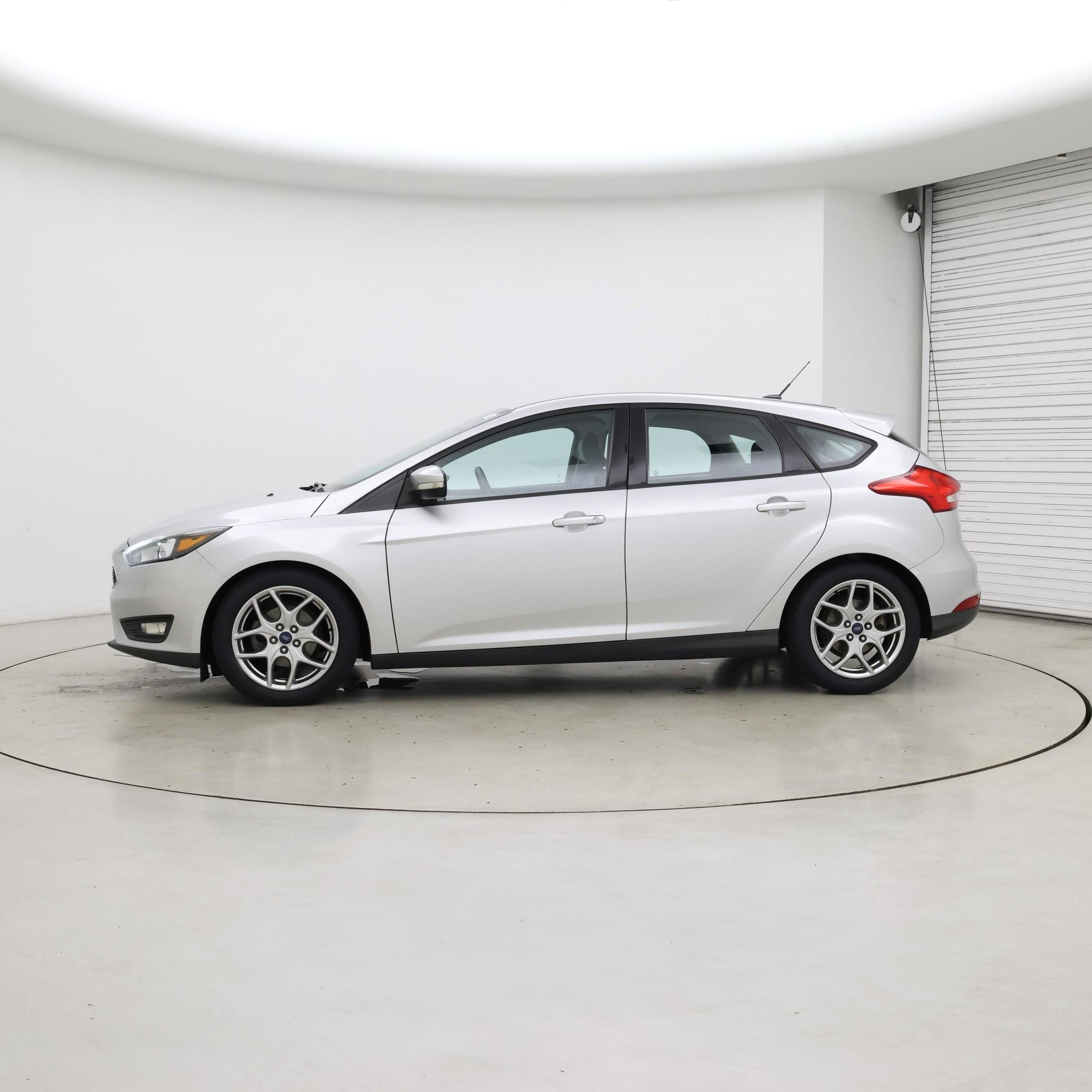 Thumbnail: 2015 Ford Focus - 3