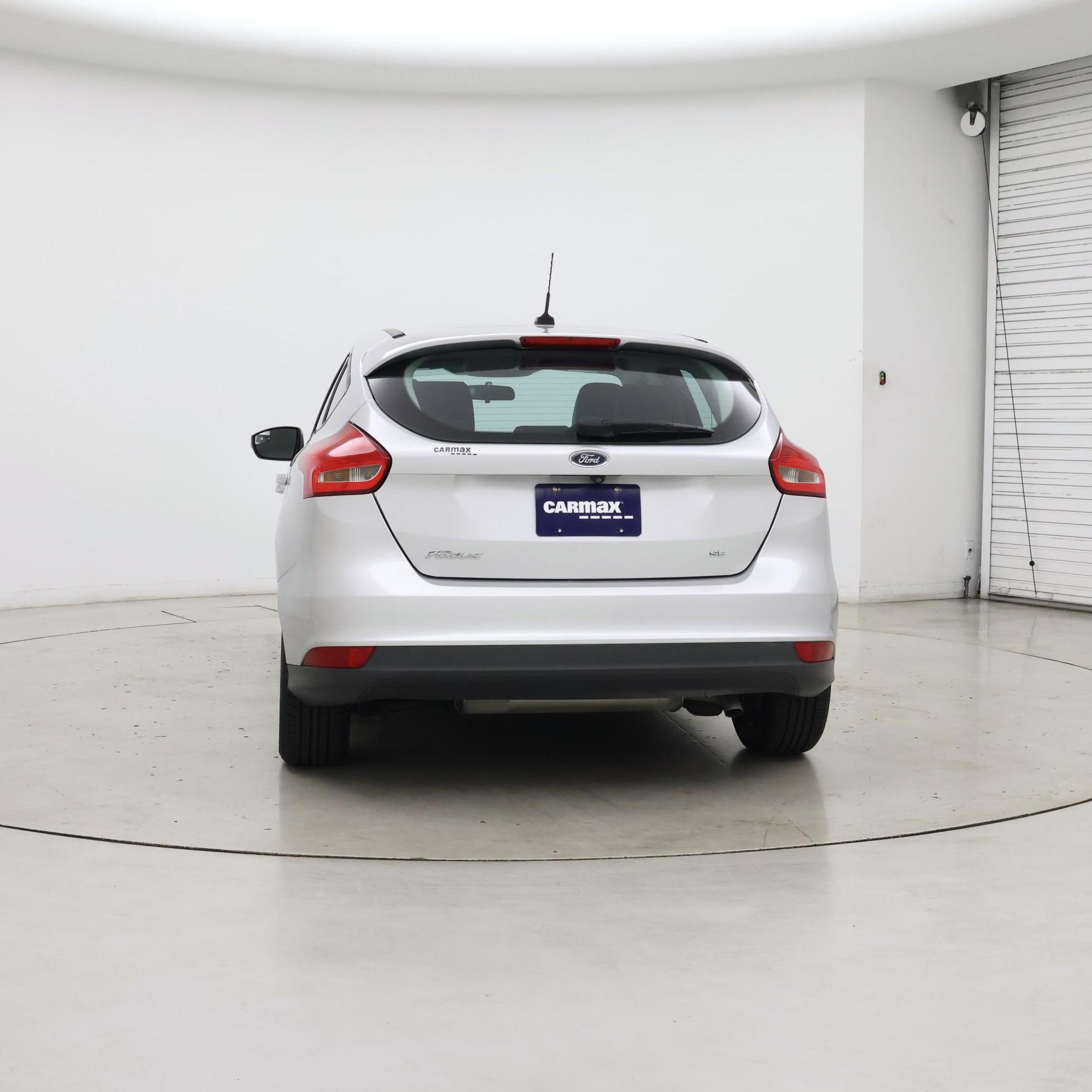 Thumbnail: 2015 Ford Focus - 6