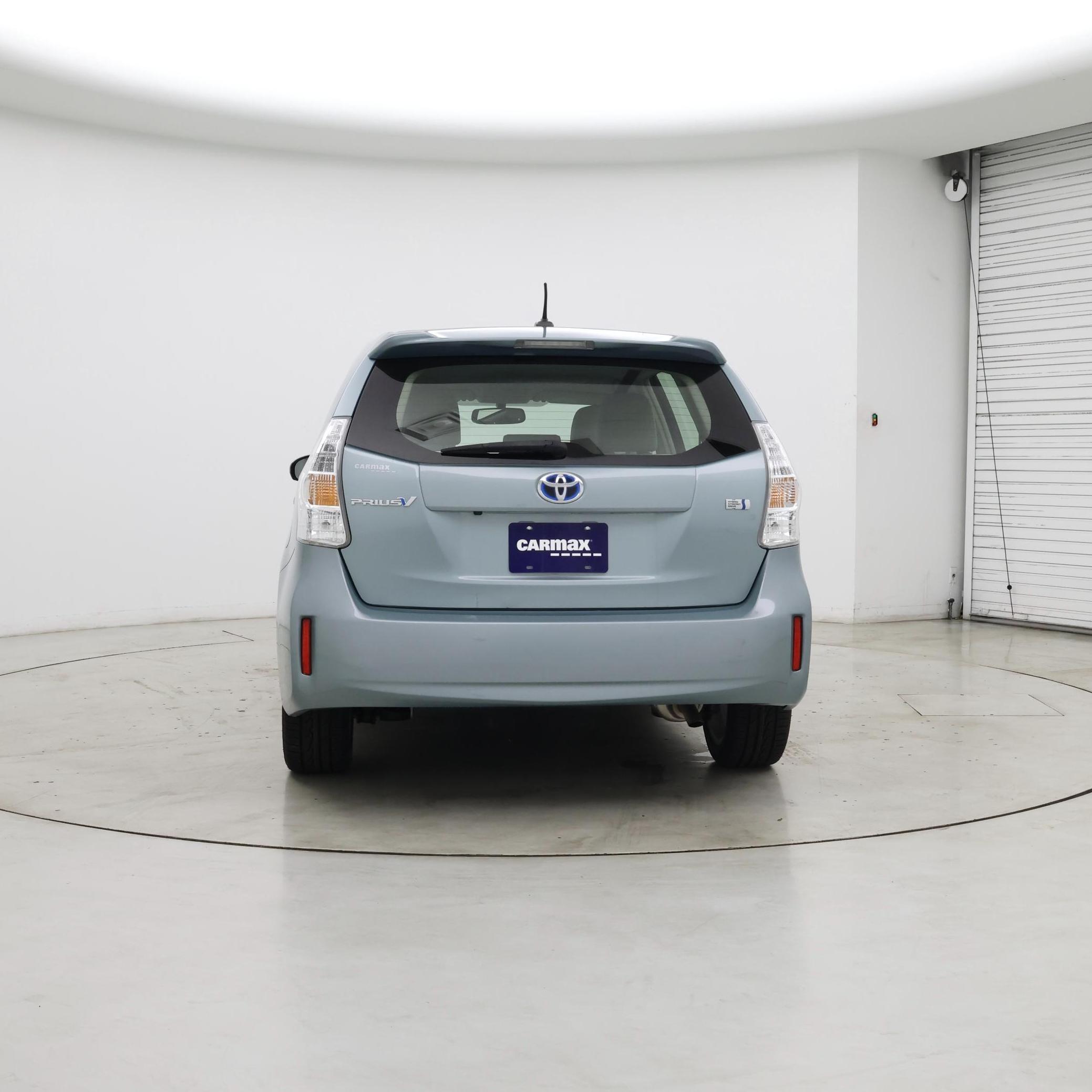 Thumbnail: 2013 Toyota Prius v - 6