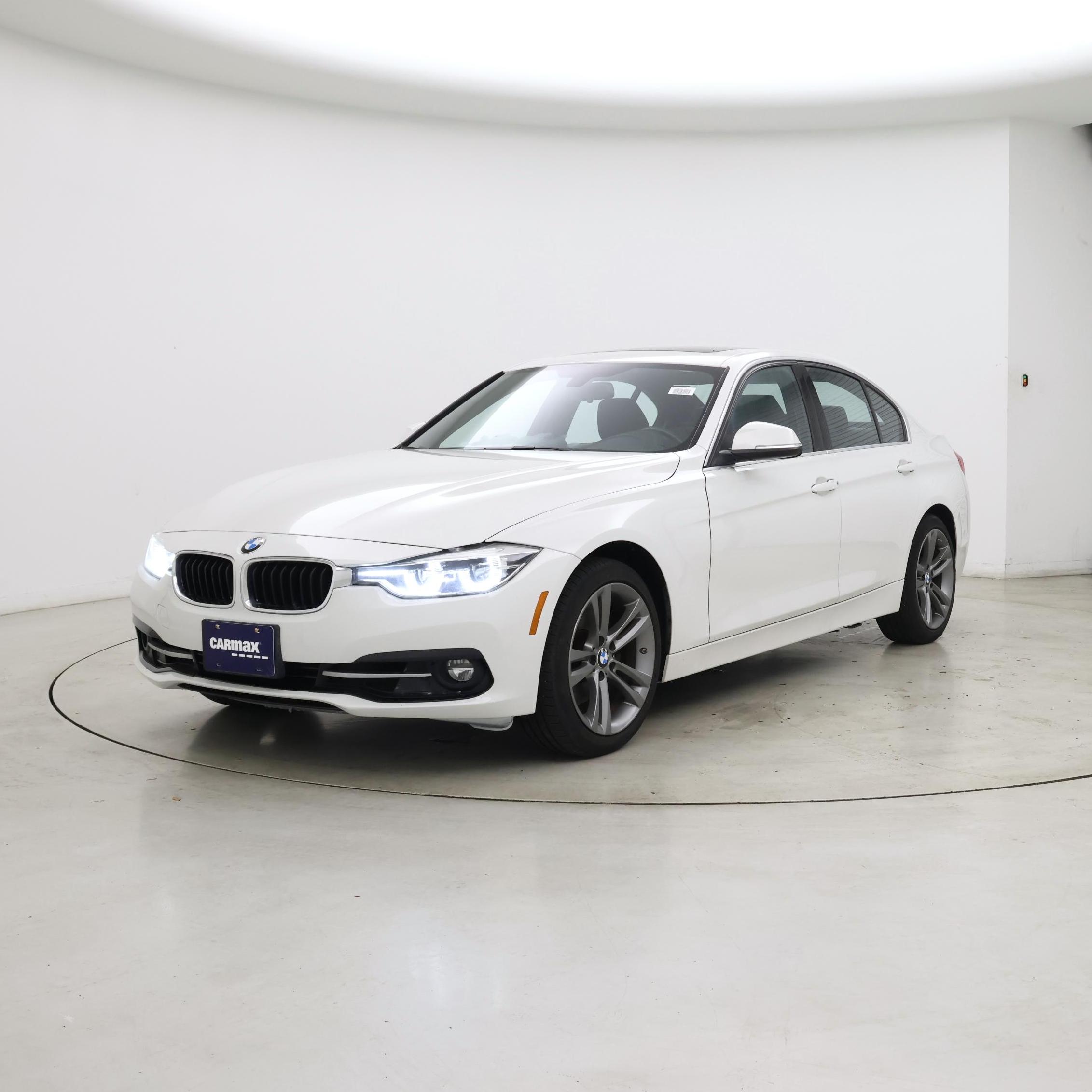 Thumbnail: 2018 BMW 3 Series - 4