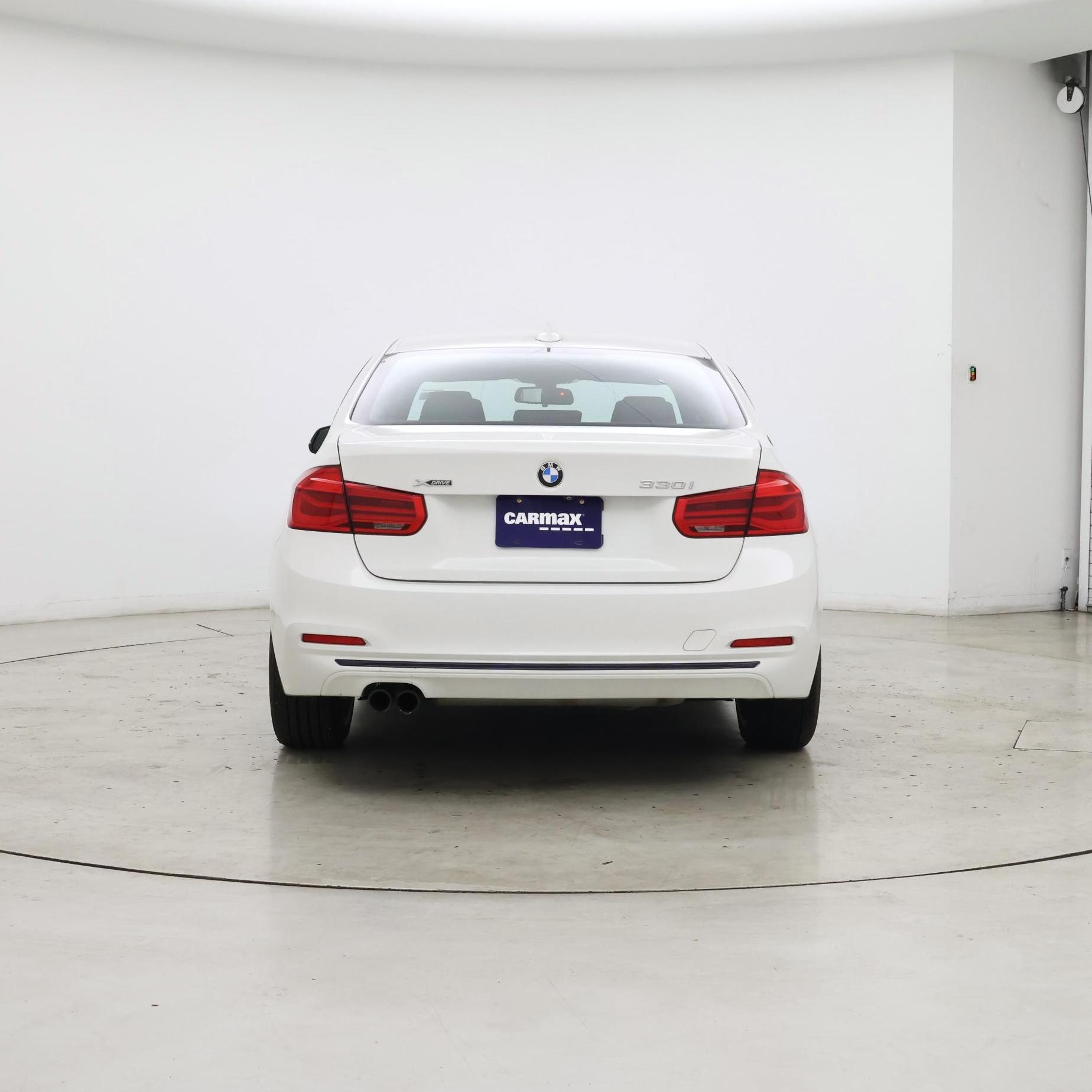 Thumbnail: 2018 BMW 3 Series - 6