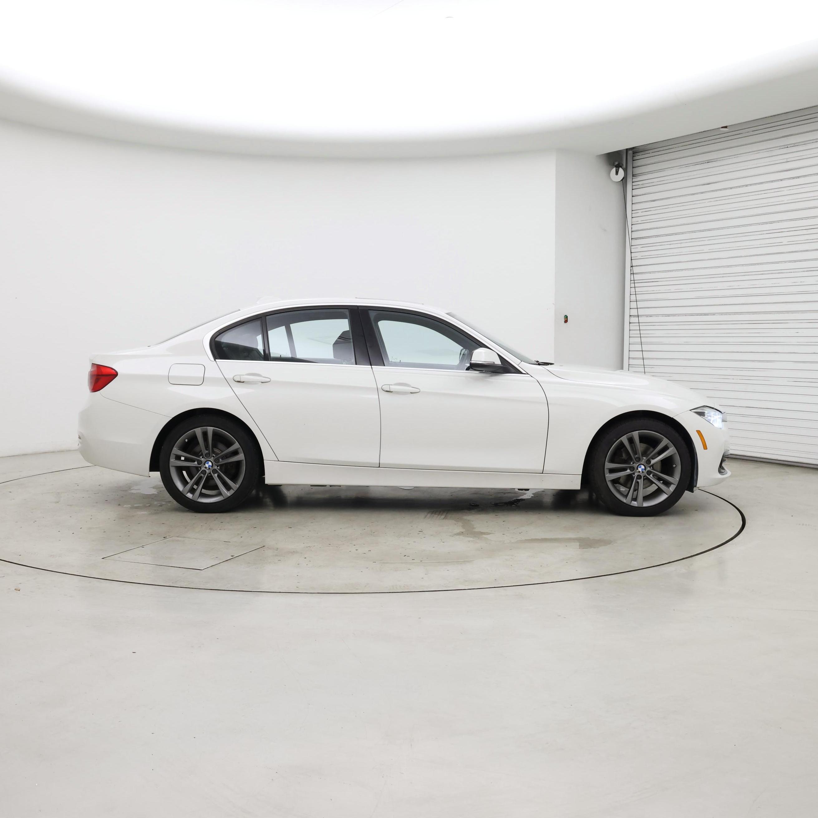 Thumbnail: 2018 BMW 3 Series - 7