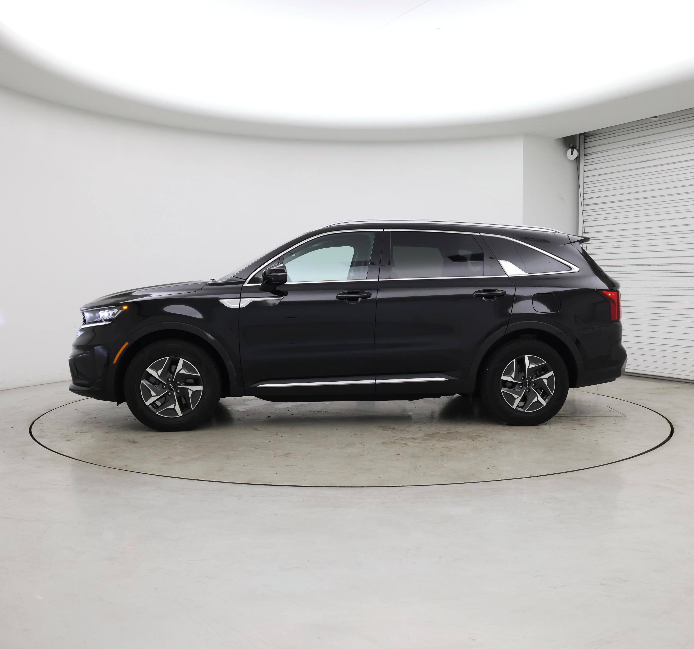 Thumbnail: 2022 Kia Sorento - 3