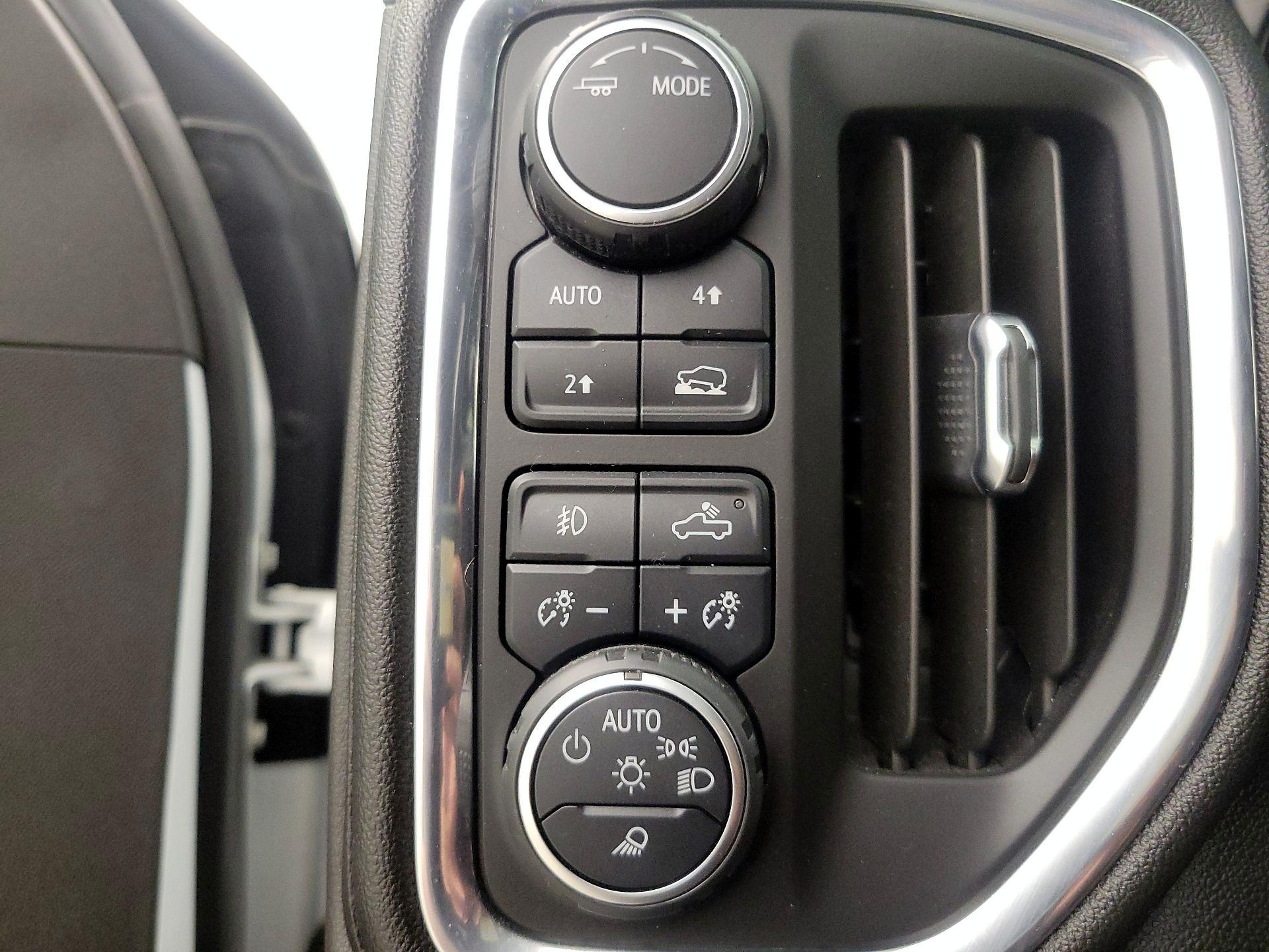 Thumbnail: 2021 Chevrolet Silverado 1500 - 13